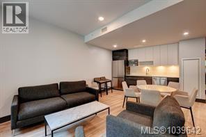 814 1628 Store St Property Photo 19