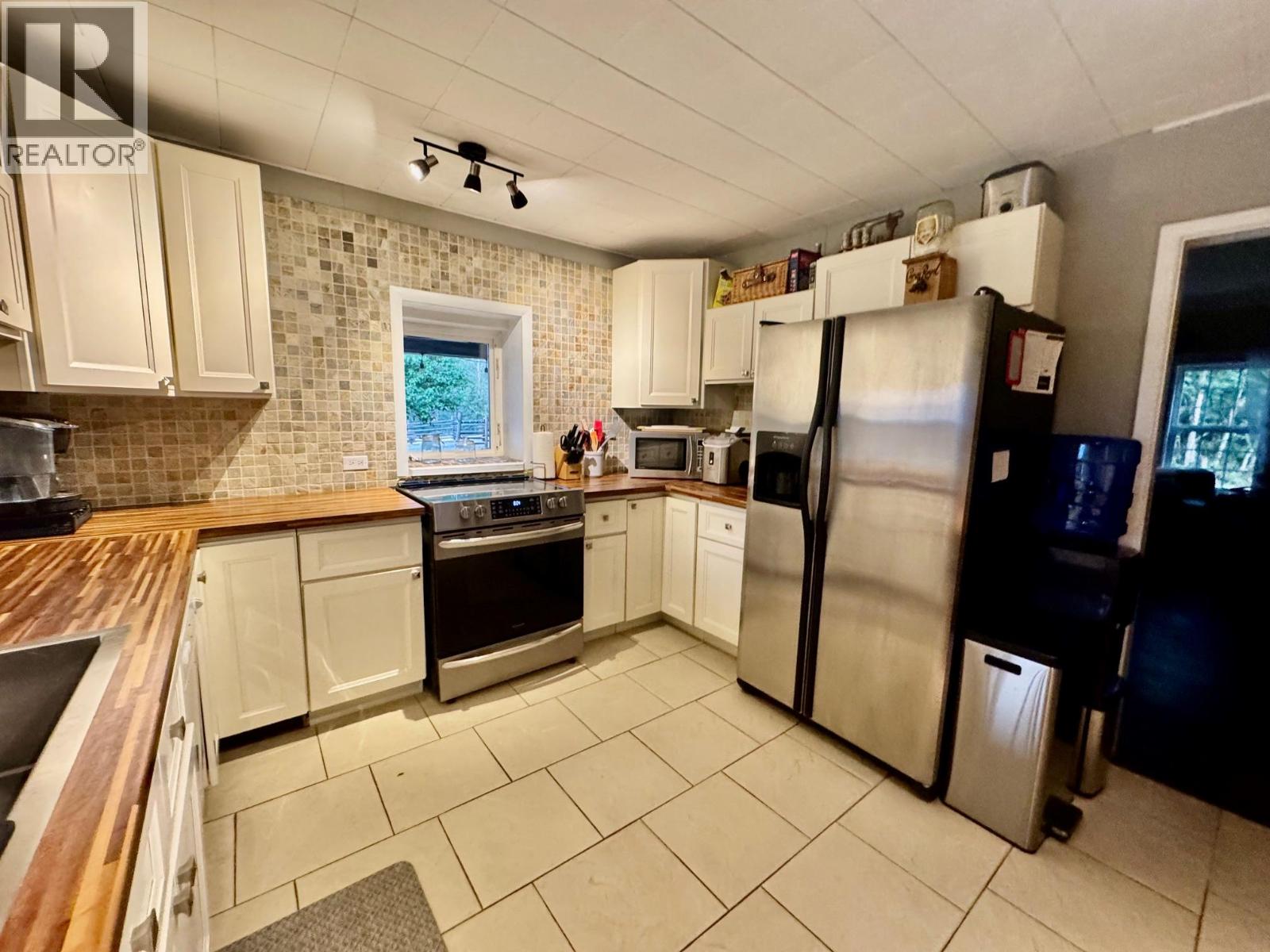159 North Fork Road Property Photo 4
