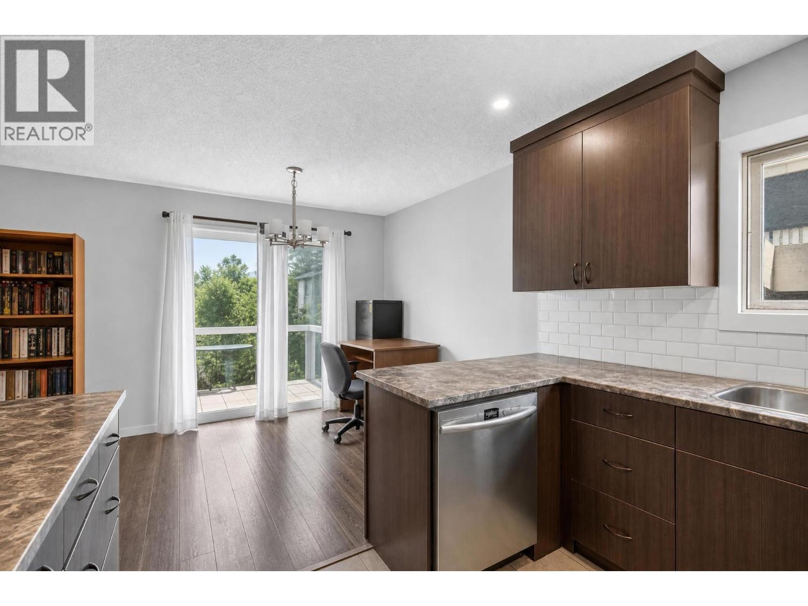 4202 16 Avenue Property Photo 5