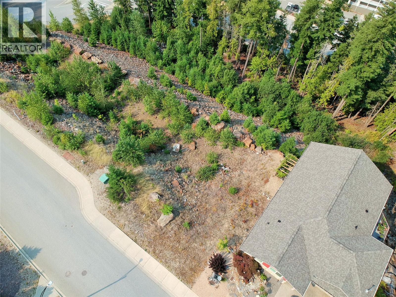 246 Stoneridge Drive Property Photo 11