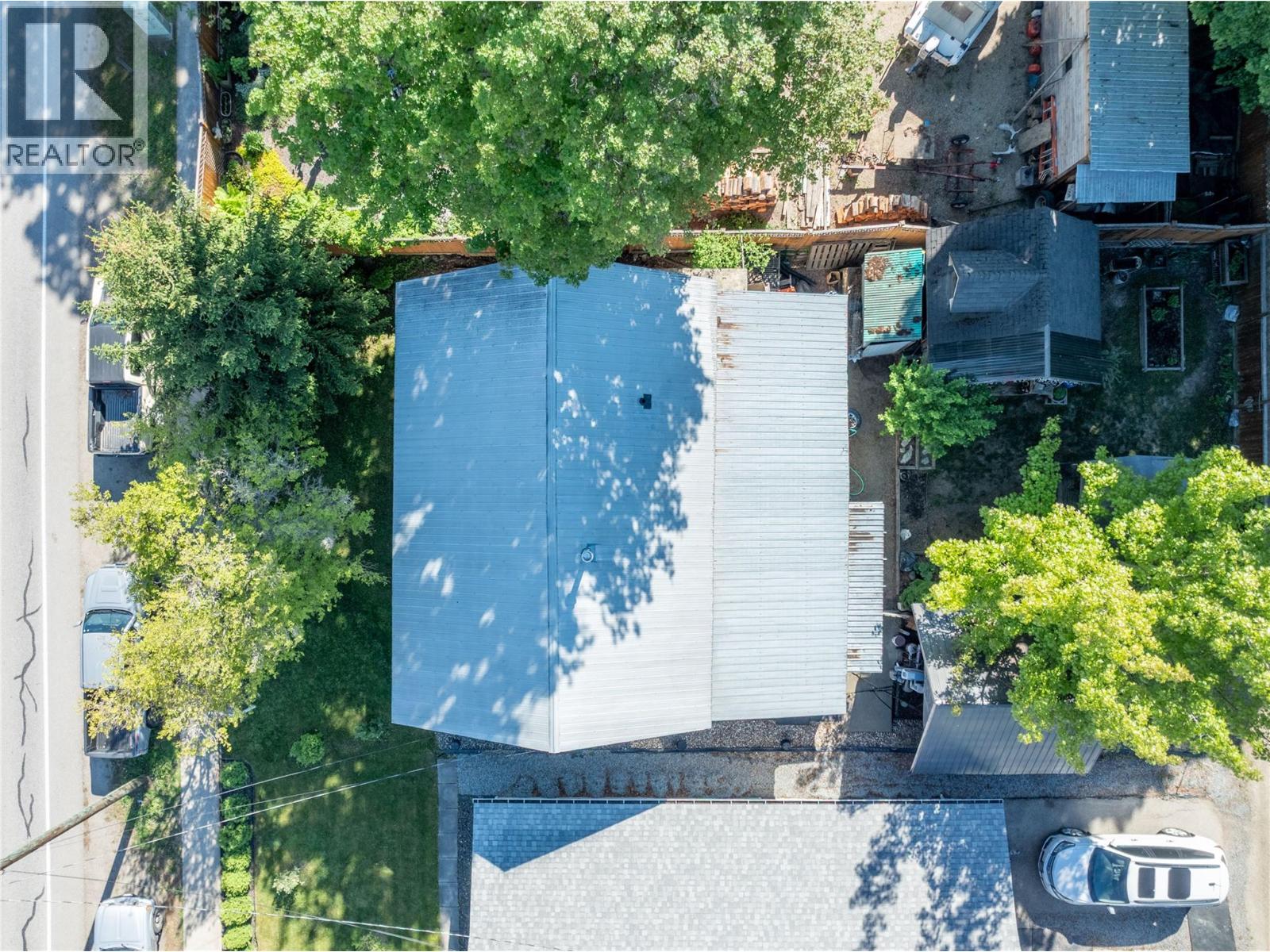 704 Knight Avenue Property Photo 4