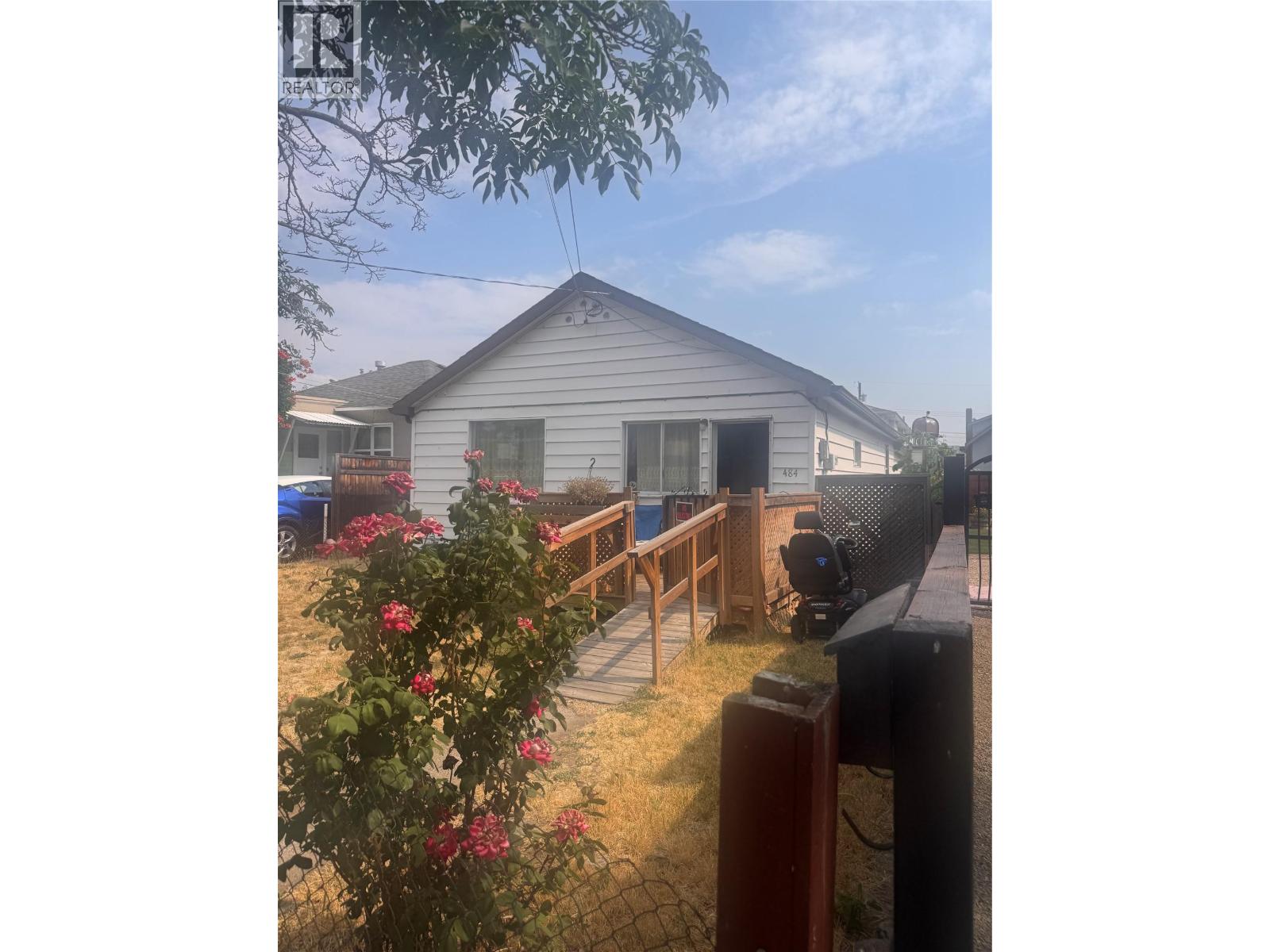 484 Alexander Avenue