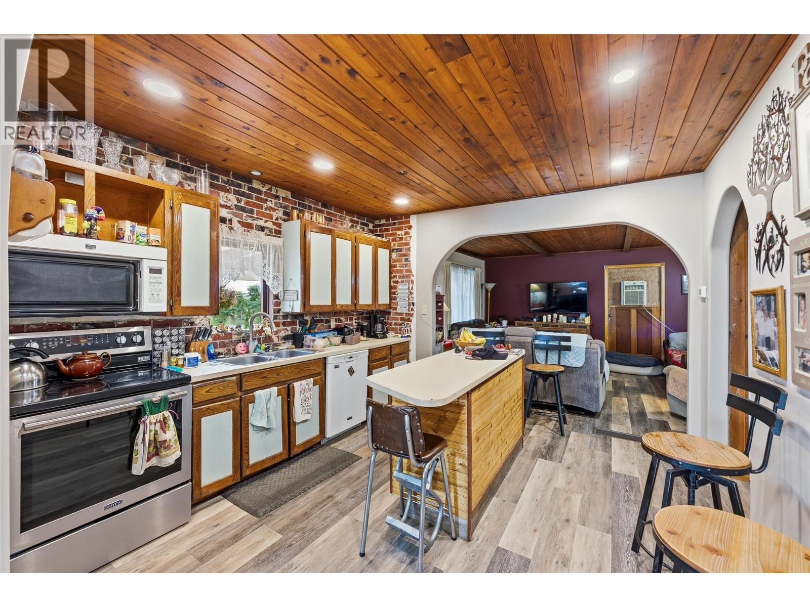 2249 Agar Road Property Photo 40
