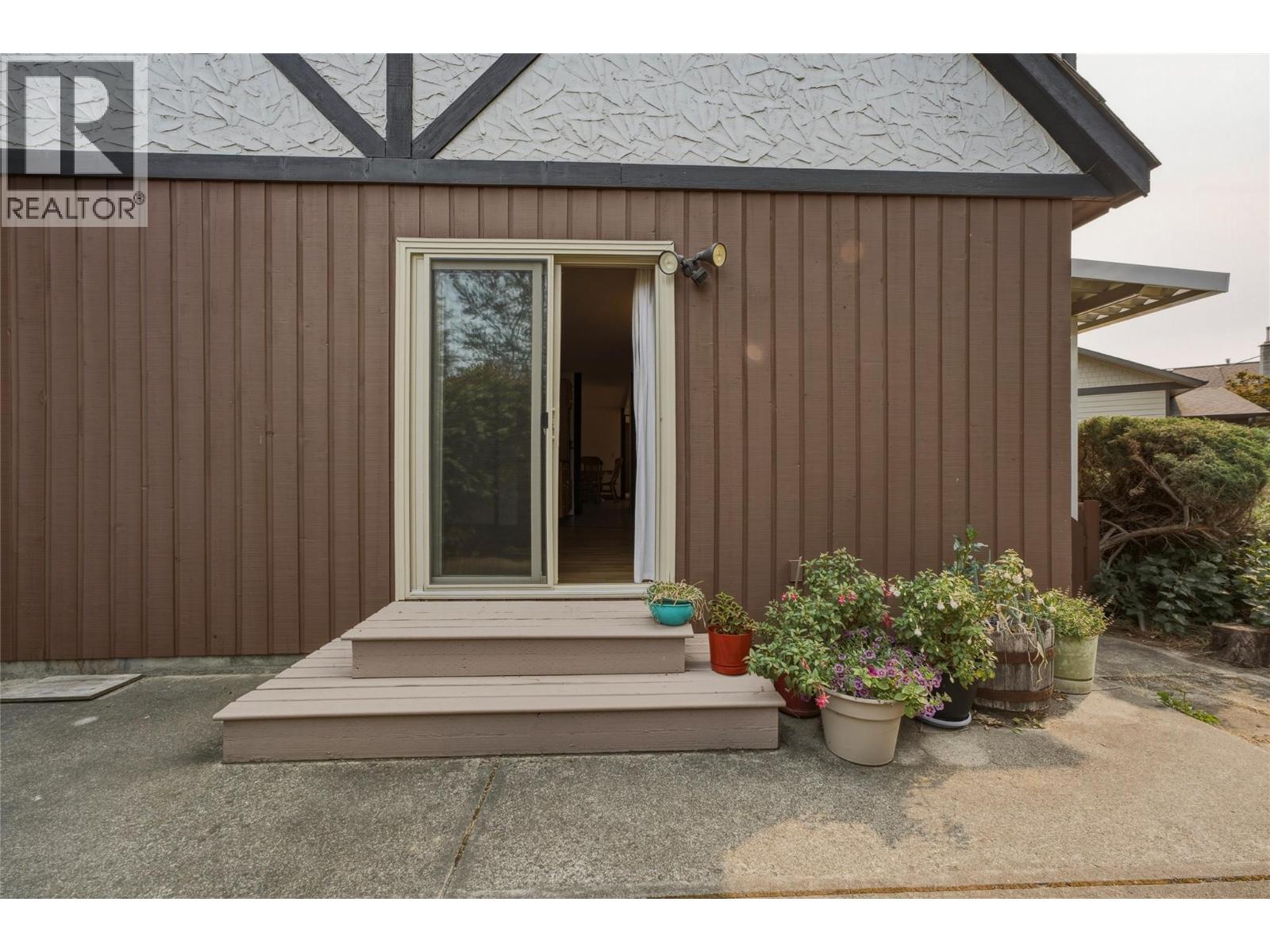 7603 De Jong Drive Property Photo 29