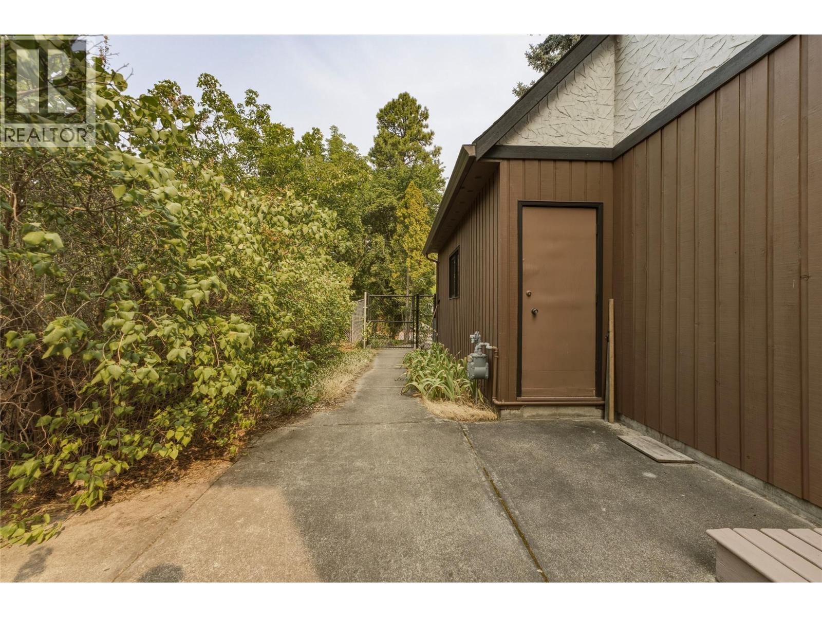 7603 De Jong Drive Property Photo 30