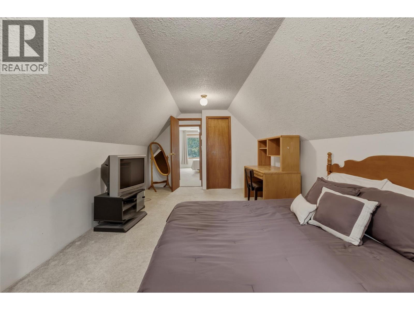 7603 De Jong Drive Property Photo 44
