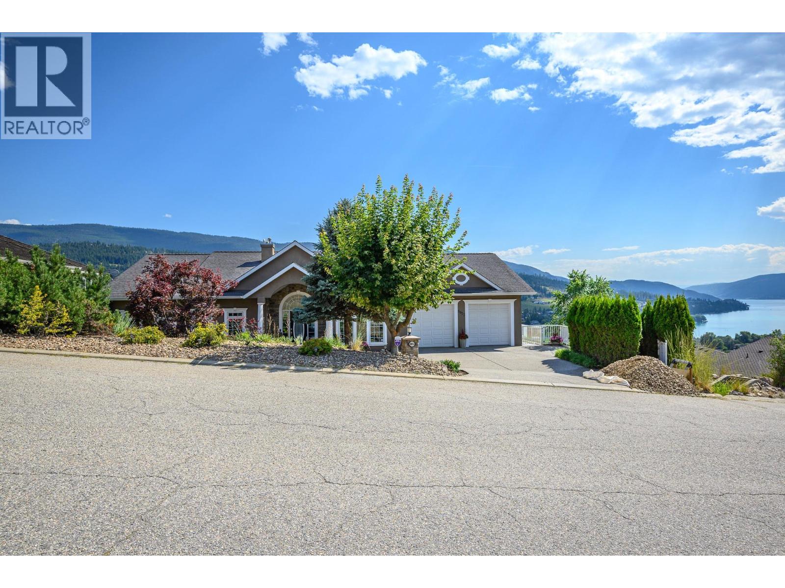 8853 Braeburn Drive Property Photo 1