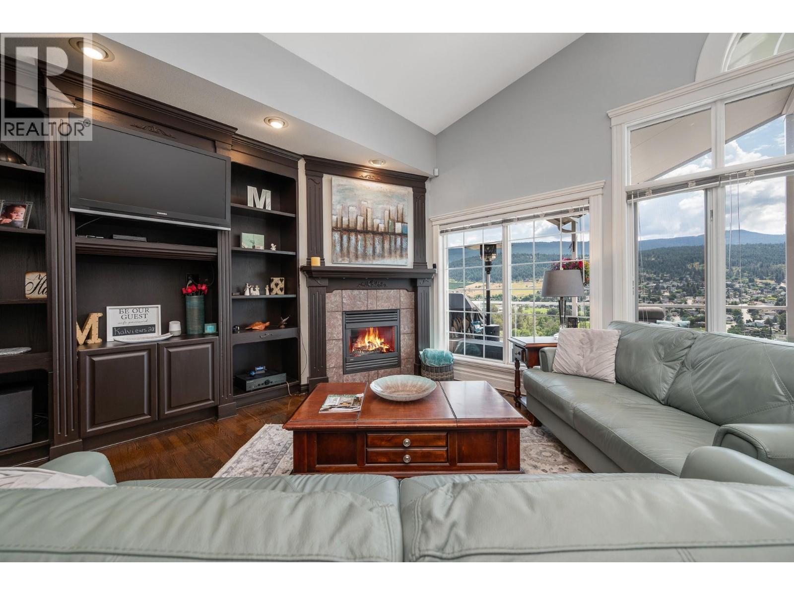 8853 Braeburn Drive Property Photo 10