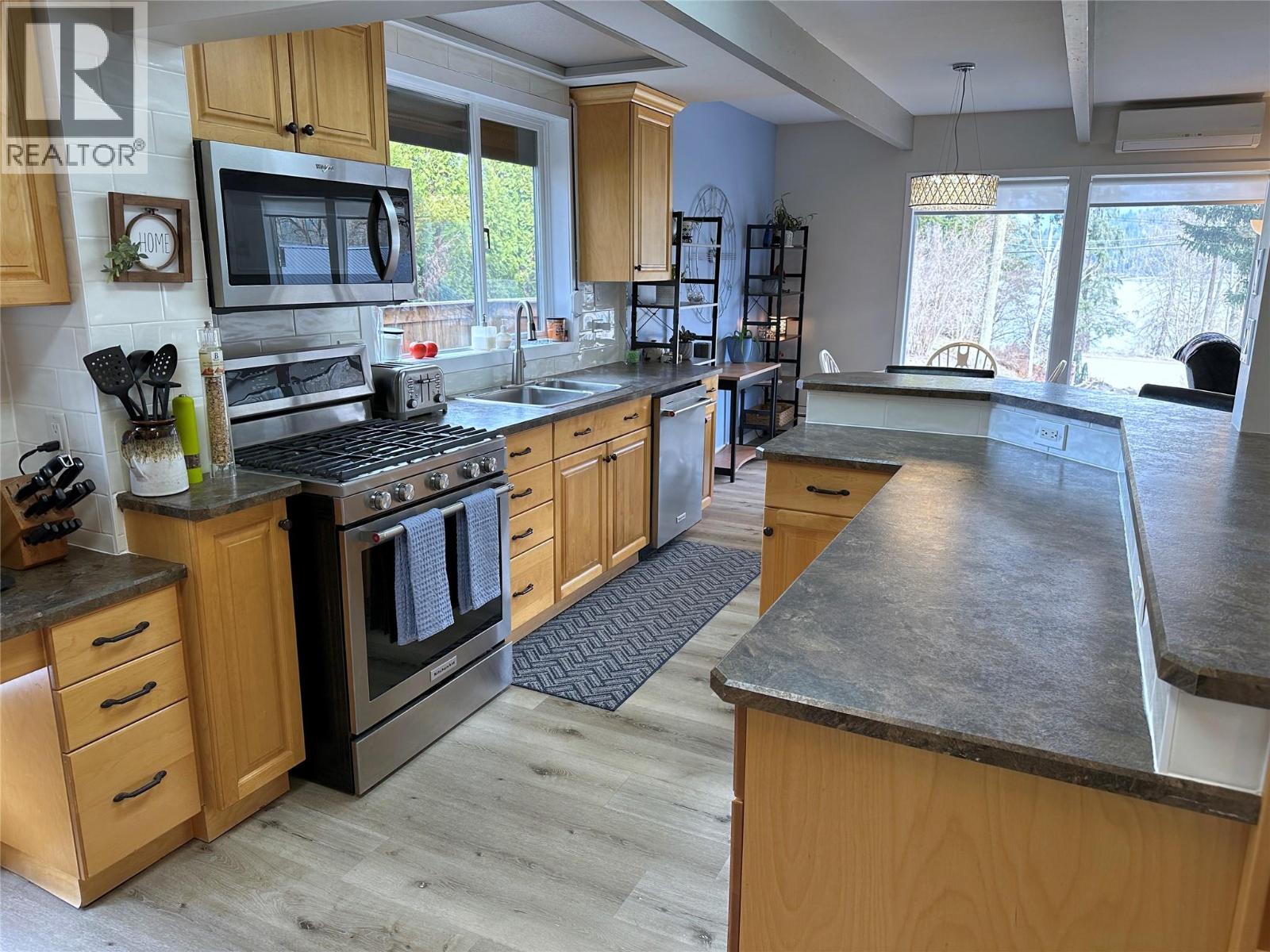 2428 Blind Bay Road Property Photo 8