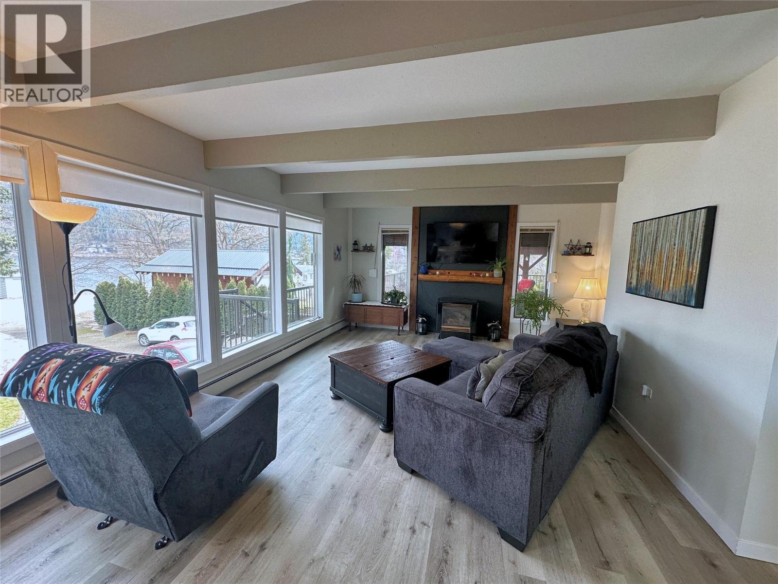 2428 Blind Bay Road Property Photo 10