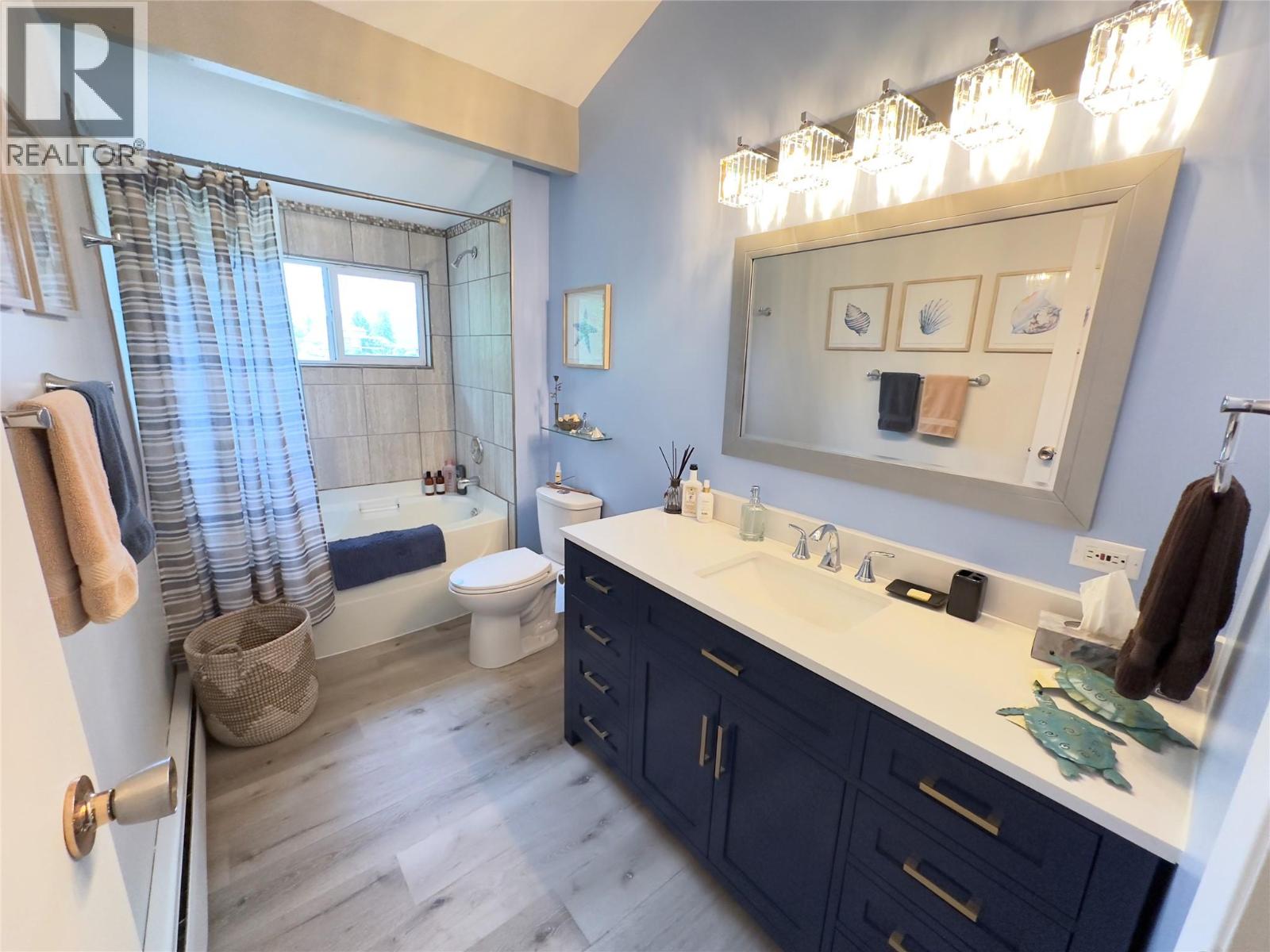 2428 Blind Bay Road Property Photo 16