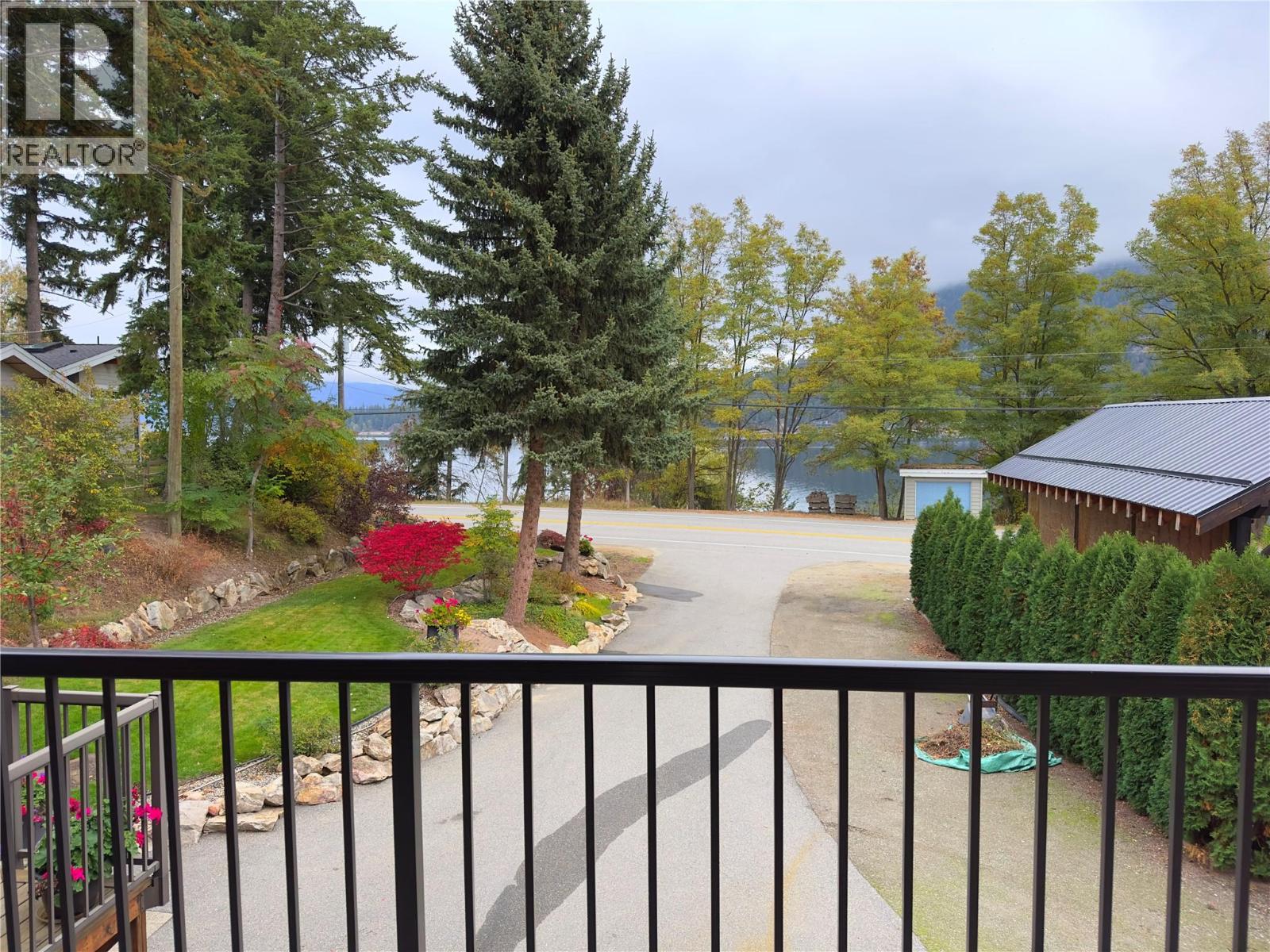 2428 Blind Bay Road Property Photo 38