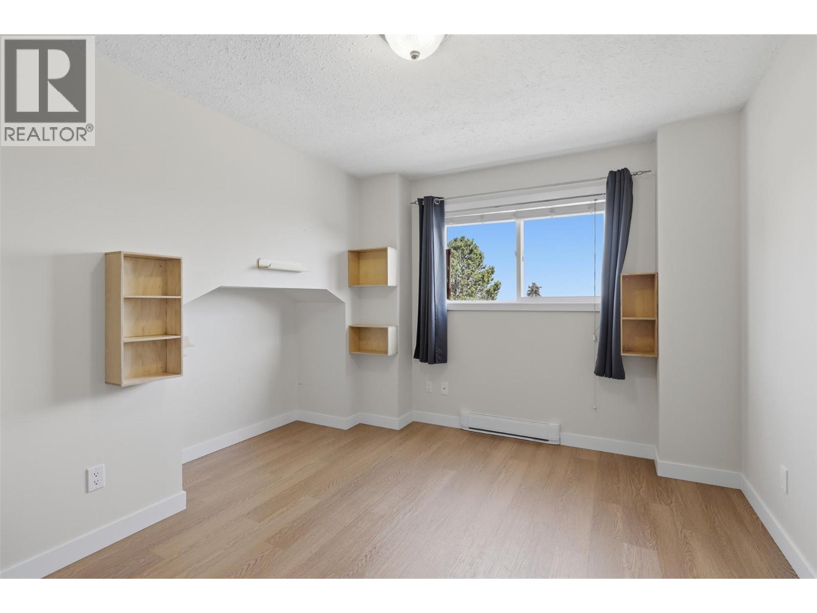 862 Greybriar Court Property Photo 38