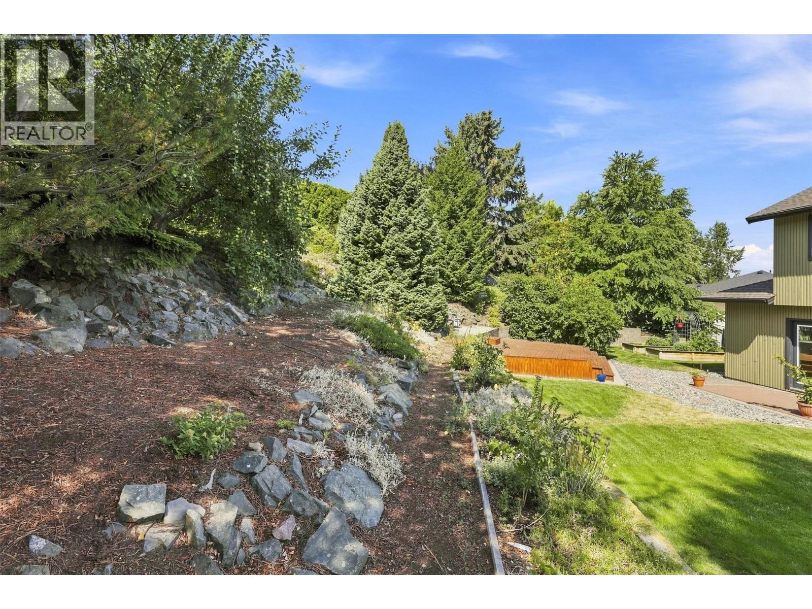 862 Greybriar Court Property Photo 46