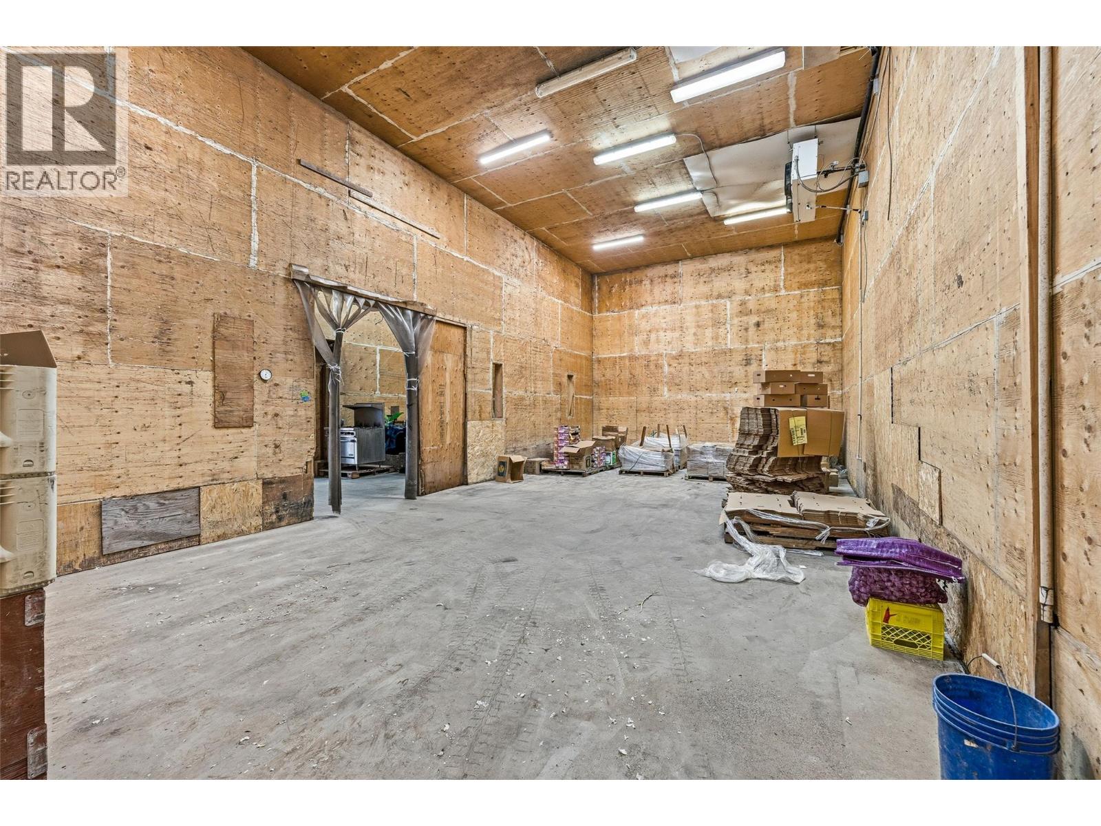 2249 Agar Road Property Photo 27