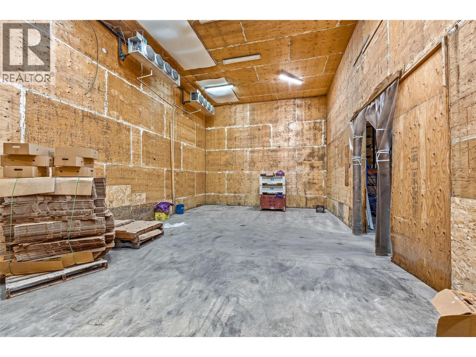 2249 Agar Road Property Photo 28