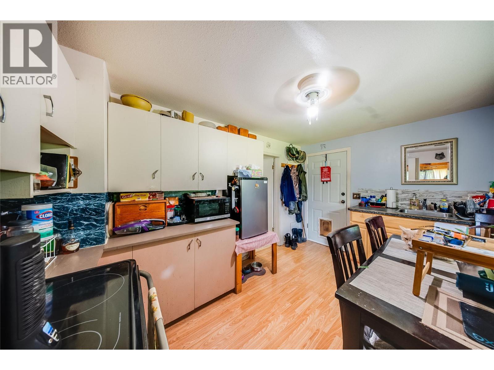 1562 Arrow Lakes Drive Property Photo 13