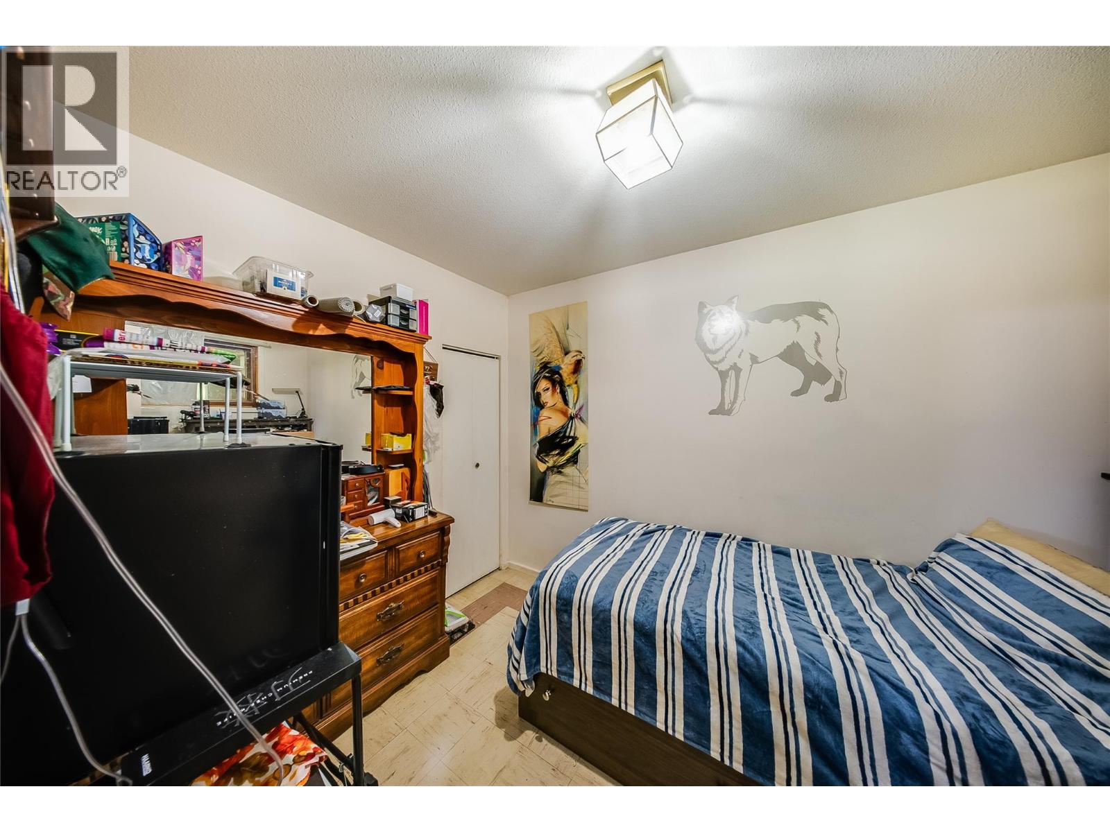 1562 Arrow Lakes Drive Property Photo 15