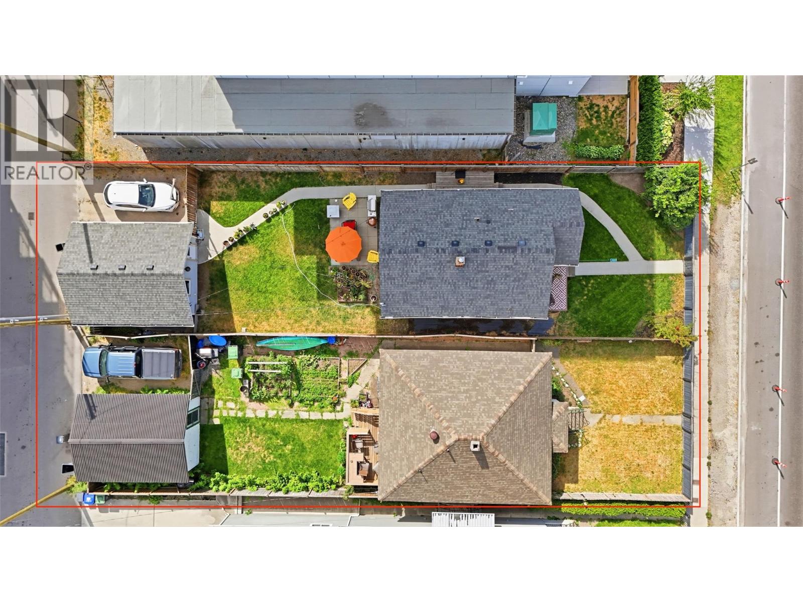 623 Clement Avenue Property Photo 1