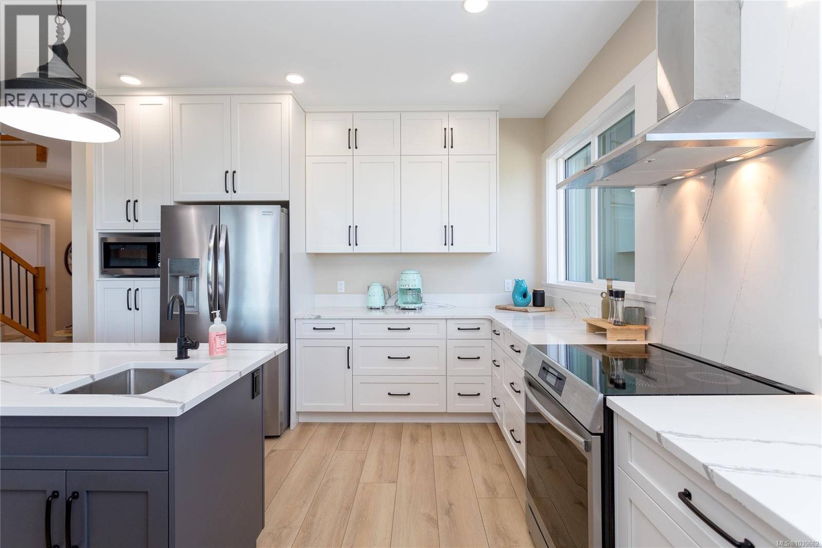 4650 Goldstream Heights Dr Property Photo 23