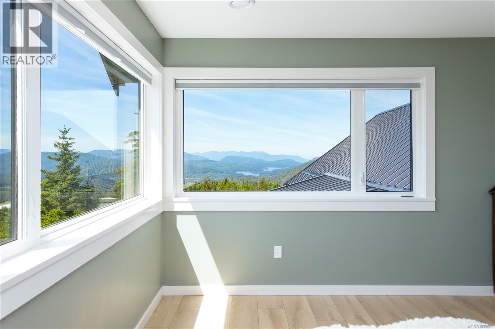 4650 Goldstream Heights Dr Property Photo 28