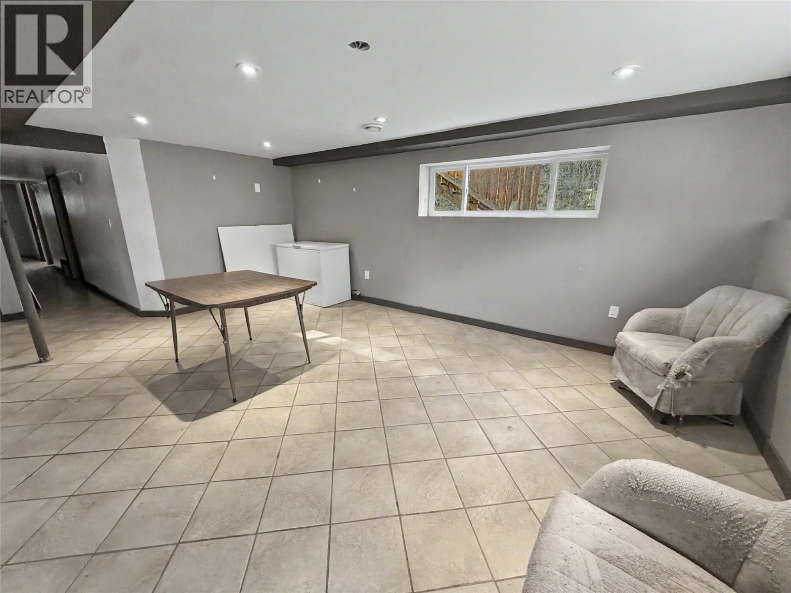 698 Strathmore Avenue Property Photo 13