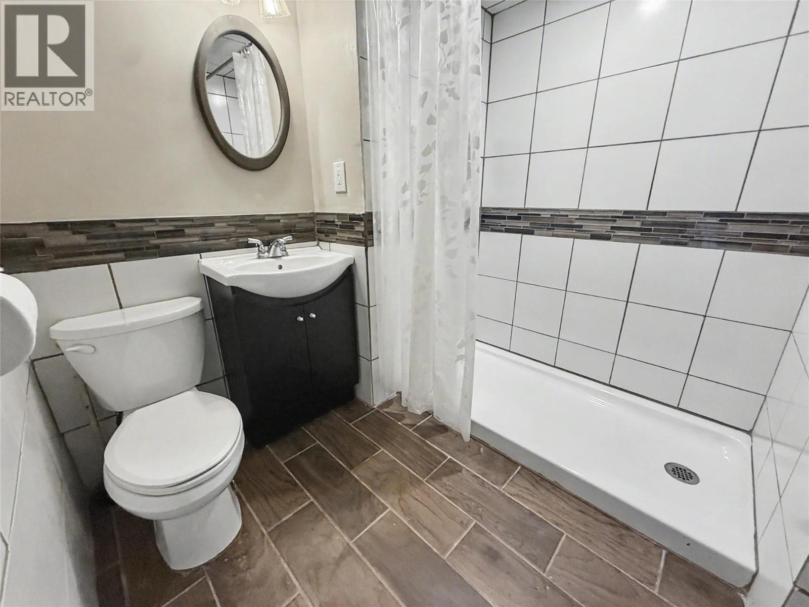 698 Strathmore Avenue Property Photo 16