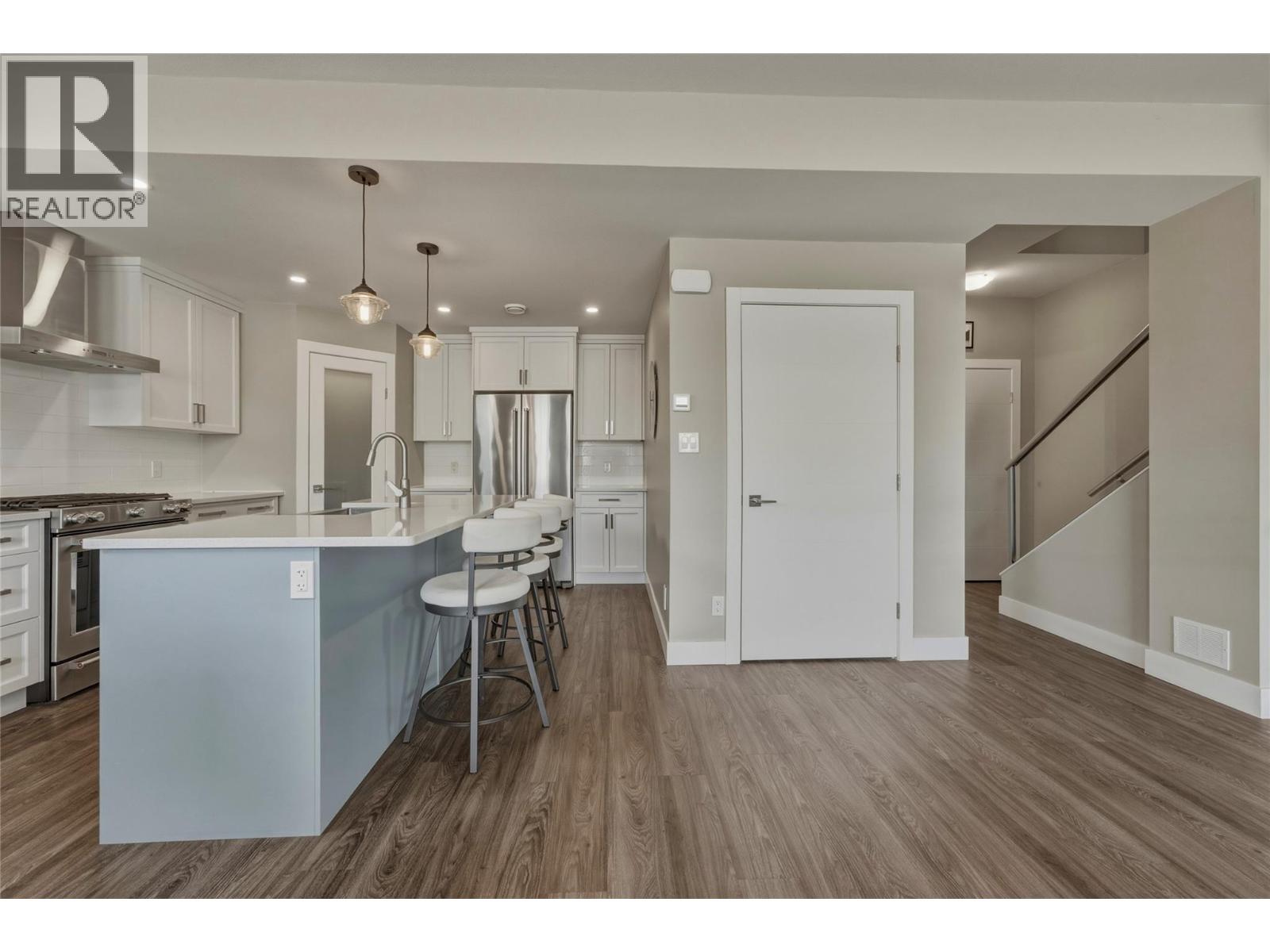 1804 46 Avenue Unit# 2 Property Photo 6