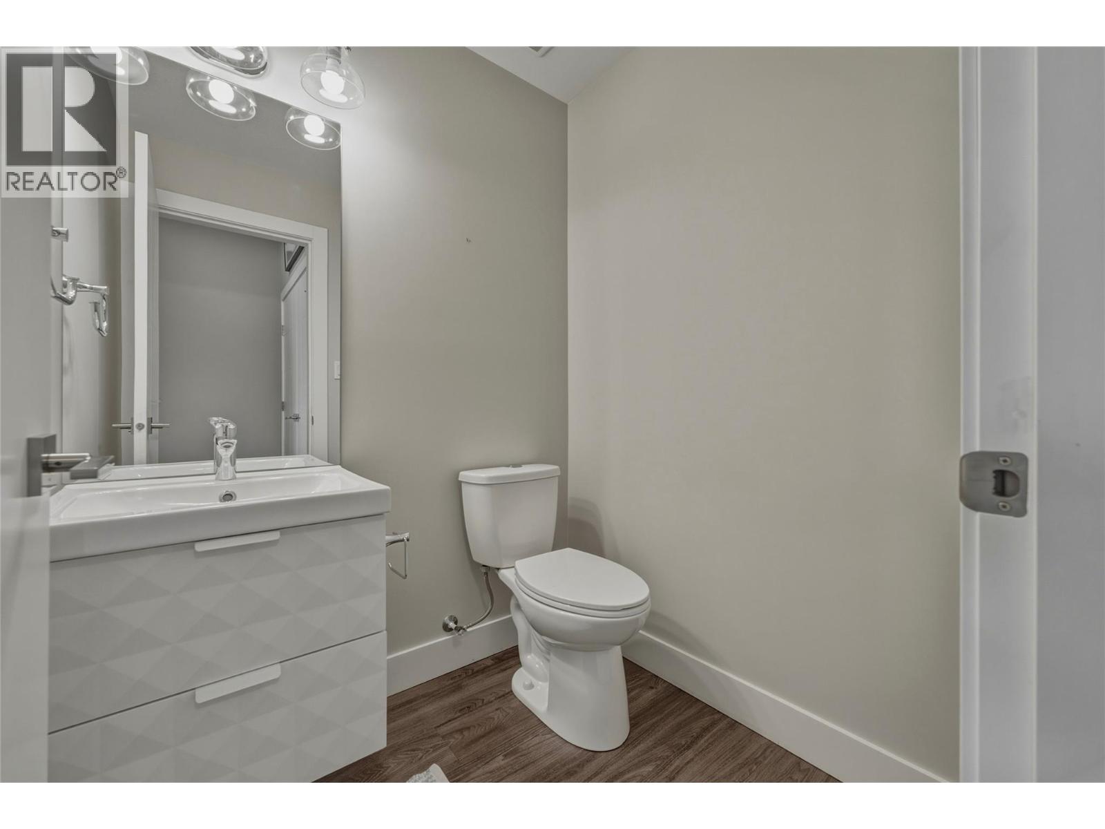 1804 46 Avenue Unit# 2 Property Photo 15