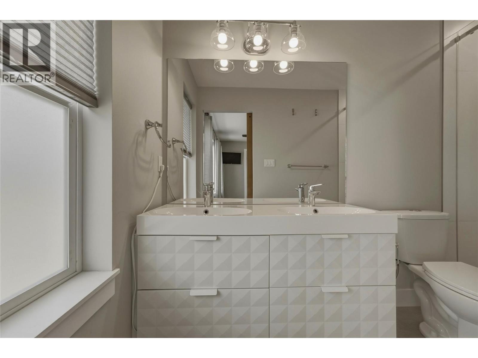 1804 46 Avenue Unit# 2 Property Photo 21