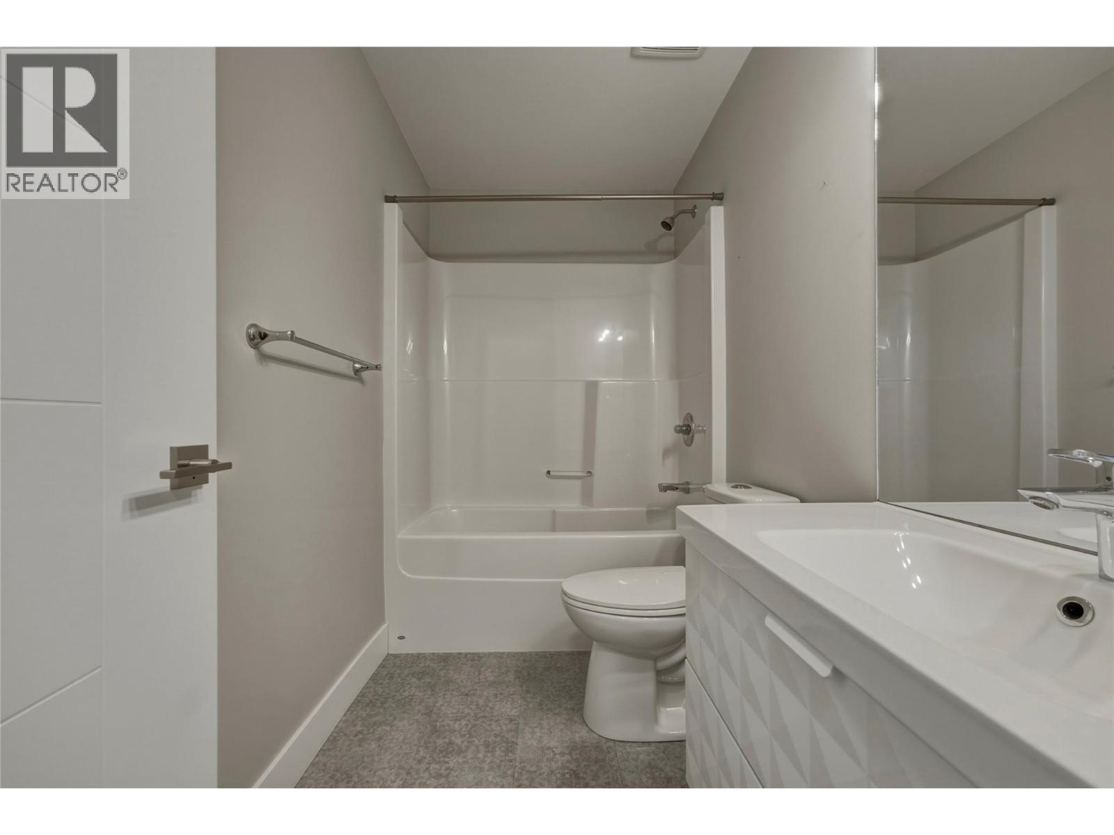 1804 46 Avenue Unit# 2 Property Photo 24