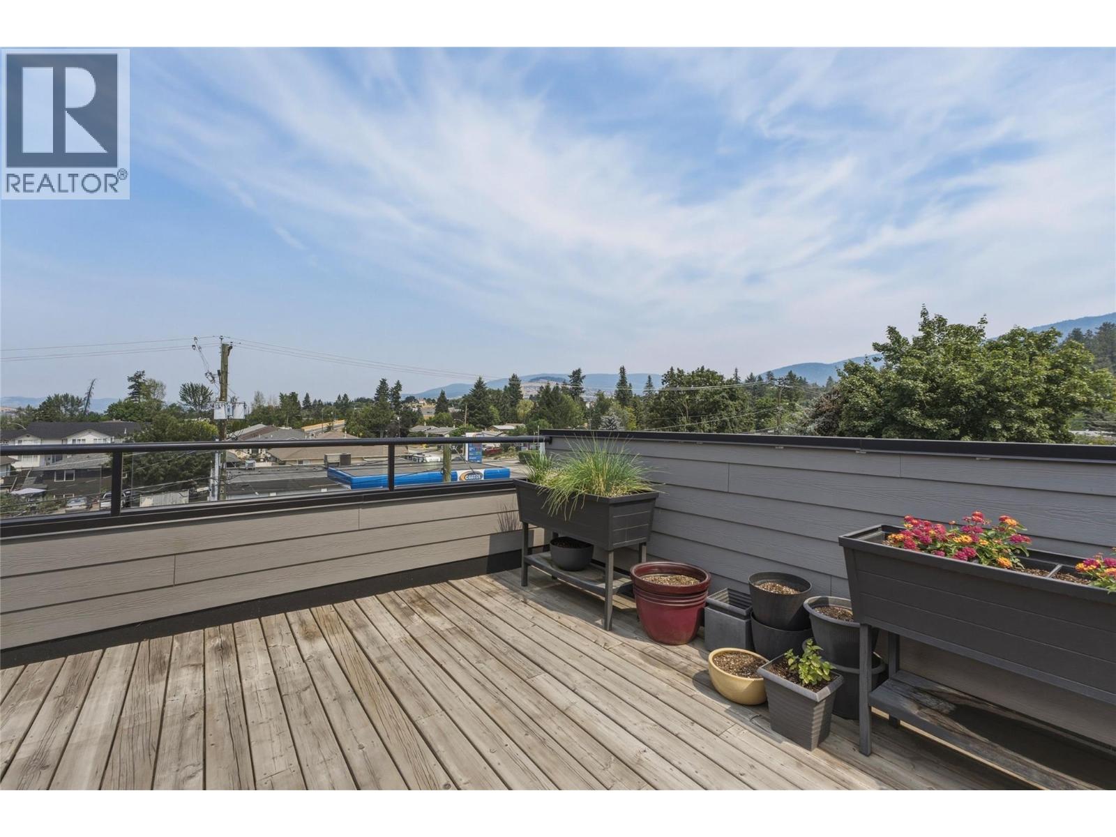 1804 46 Avenue Unit# 2 Property Photo 35