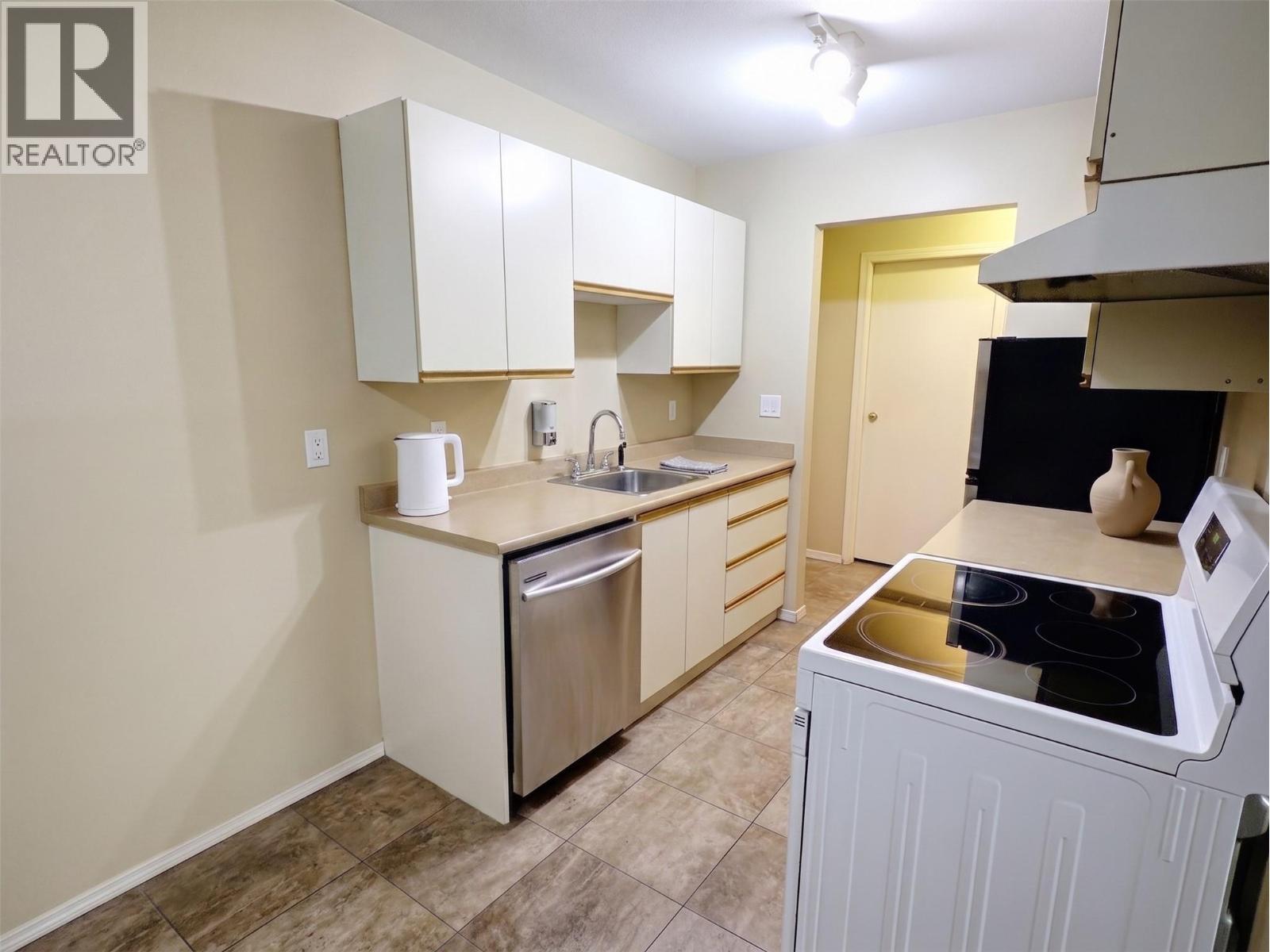 1760 Brunner Avenue Unit# 218 Property Photo 5