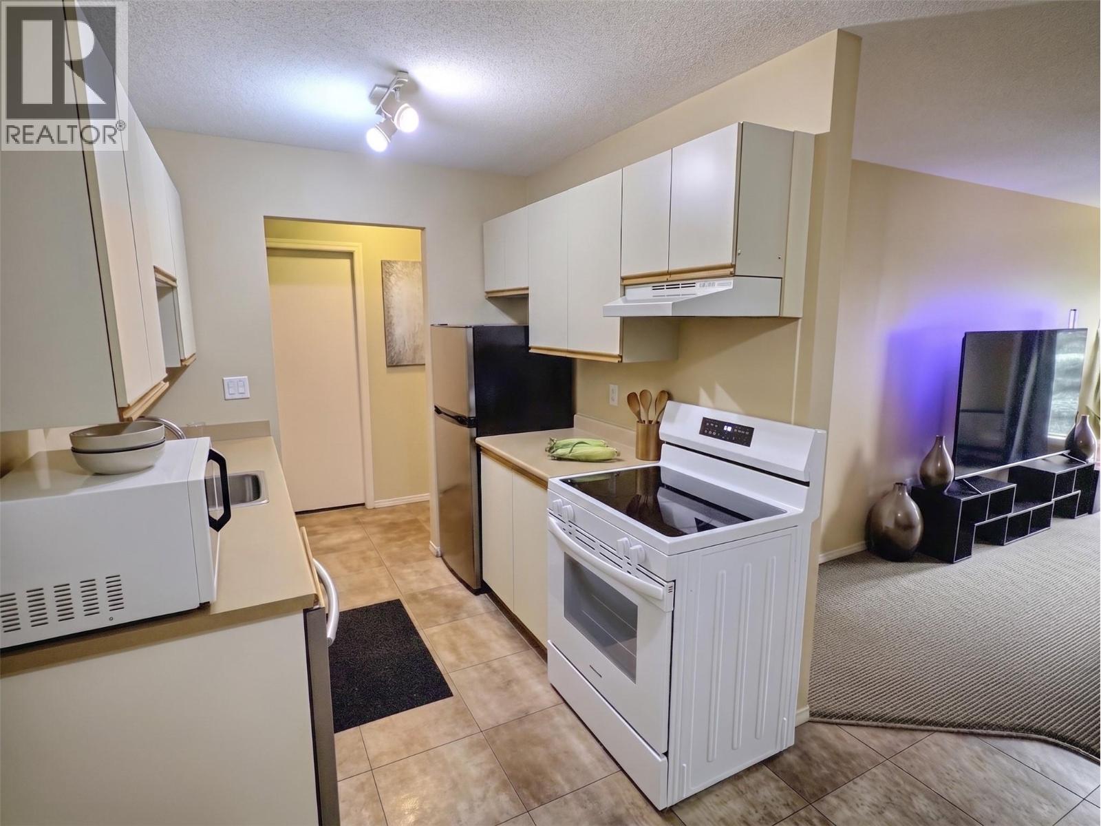 1760 Brunner Avenue Unit# 218 Property Photo 6