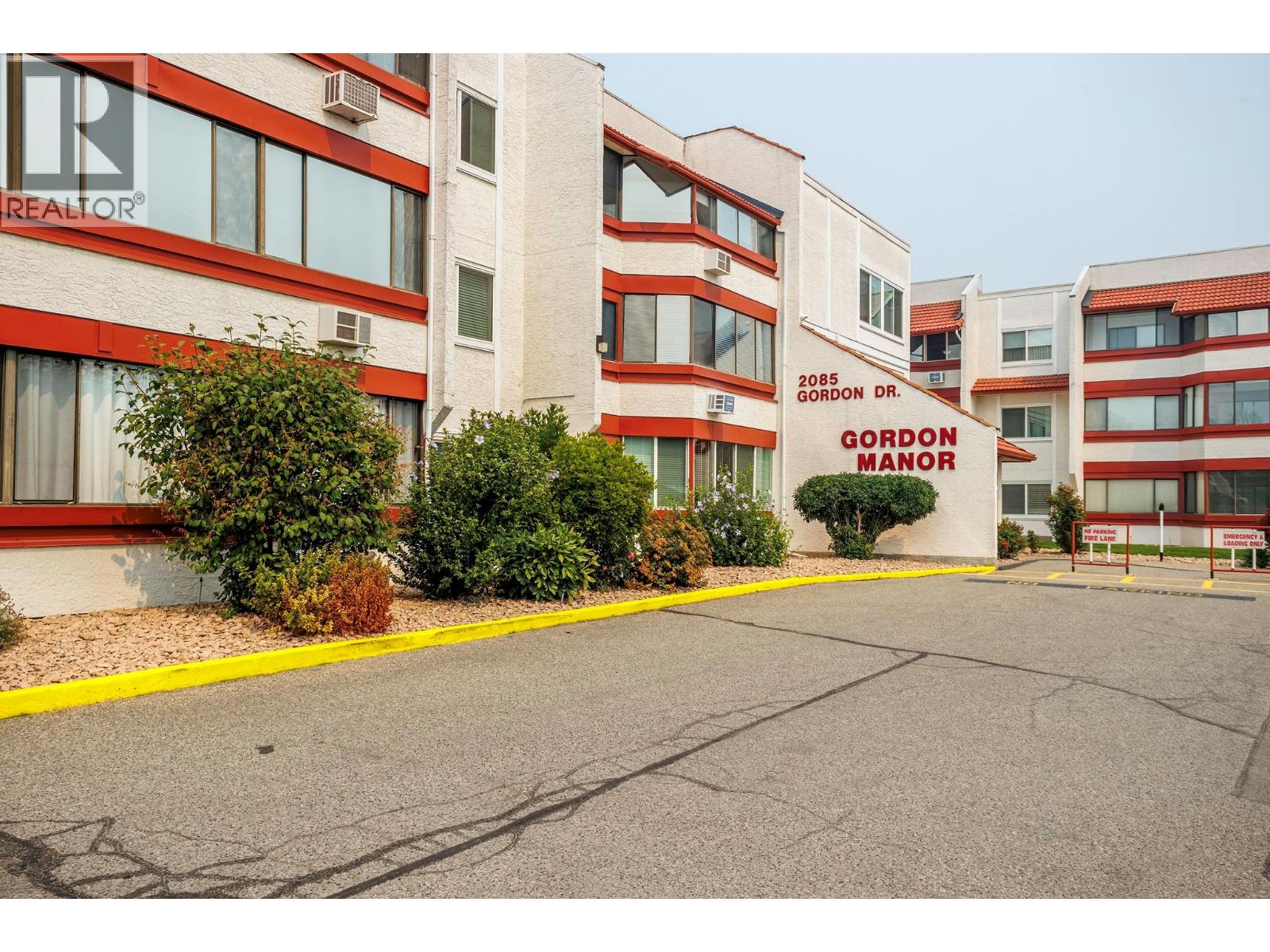 2085 Gordon Drive Unit# 211