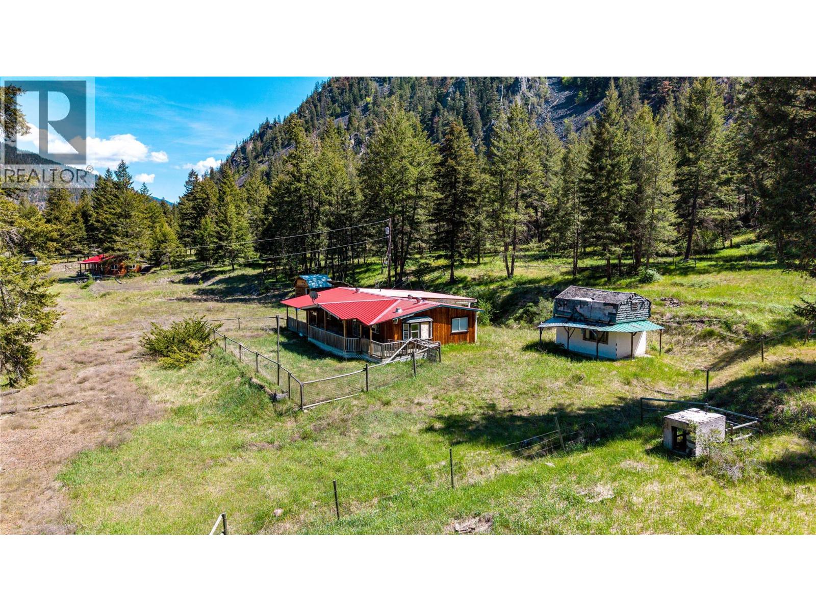 2451 Hwy 3 E Property Photo 1