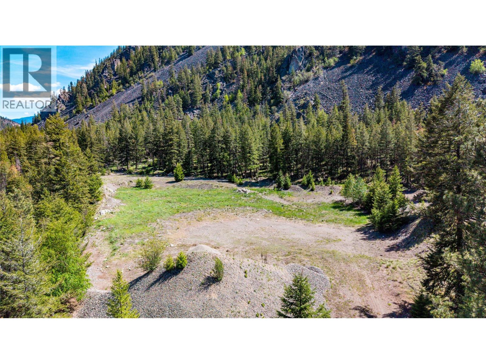 2451 Hwy 3 E Property Photo 4