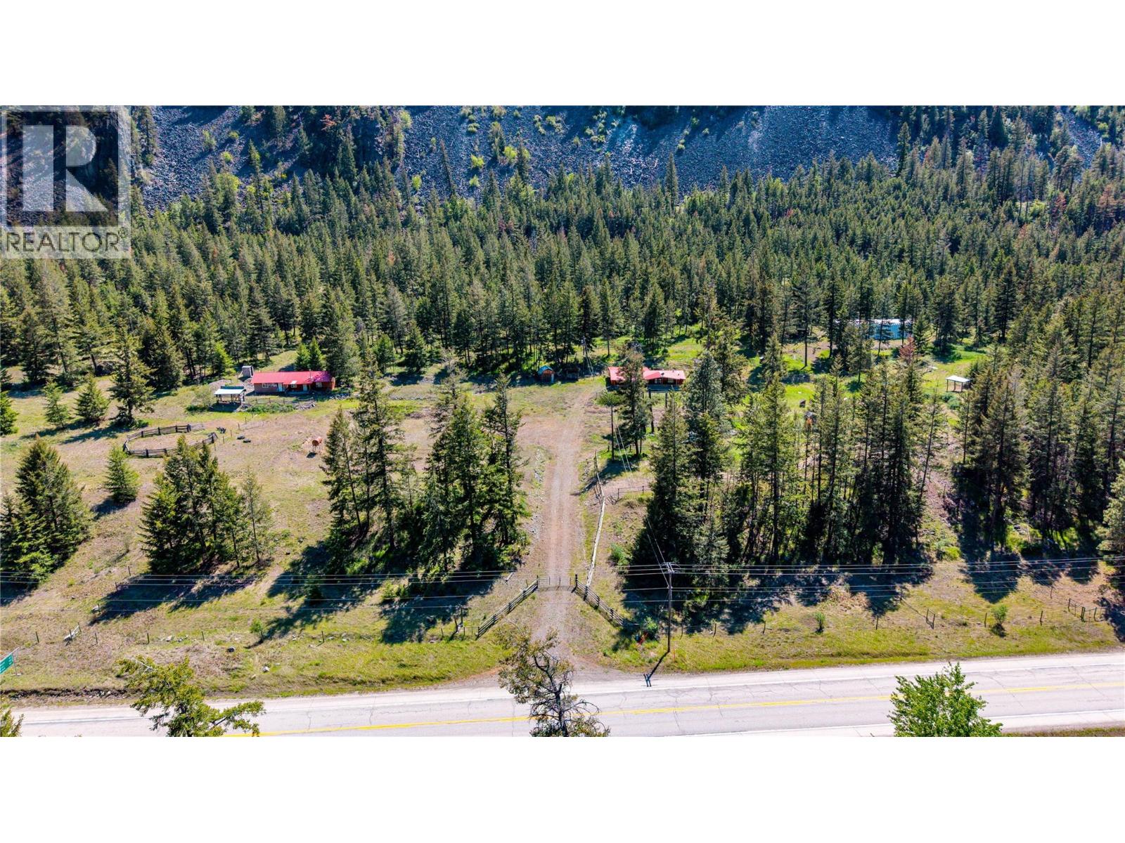 2451 Hwy 3 E Property Photo 12