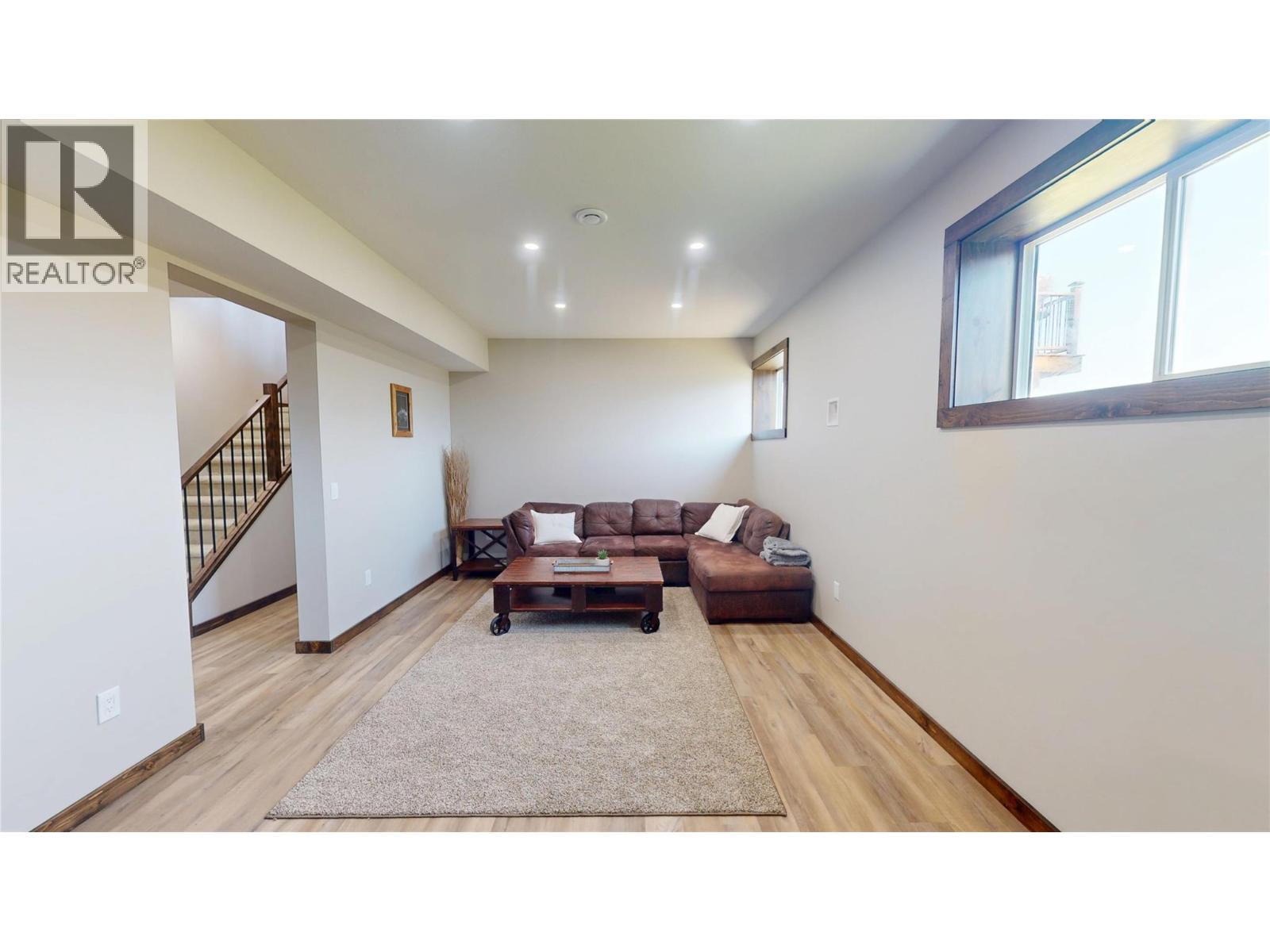 7229 3/93 Highway Property Photo 47