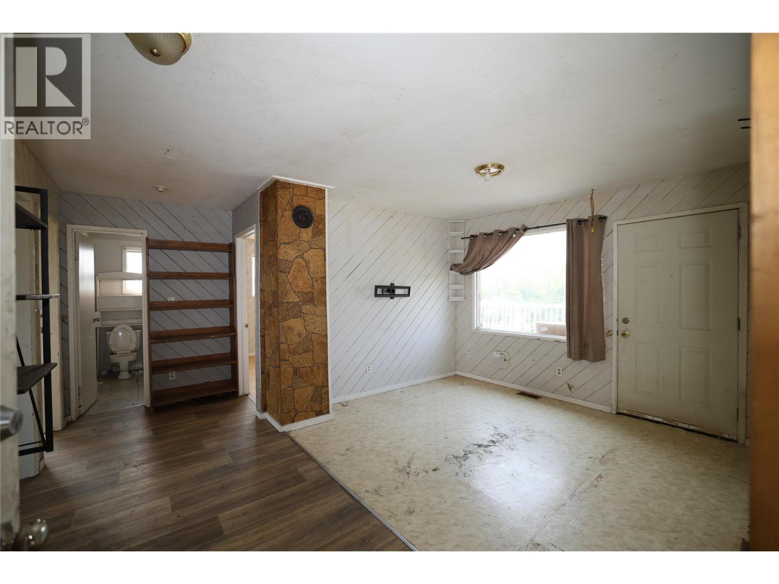 1227 25th S Avenue Property Photo 2