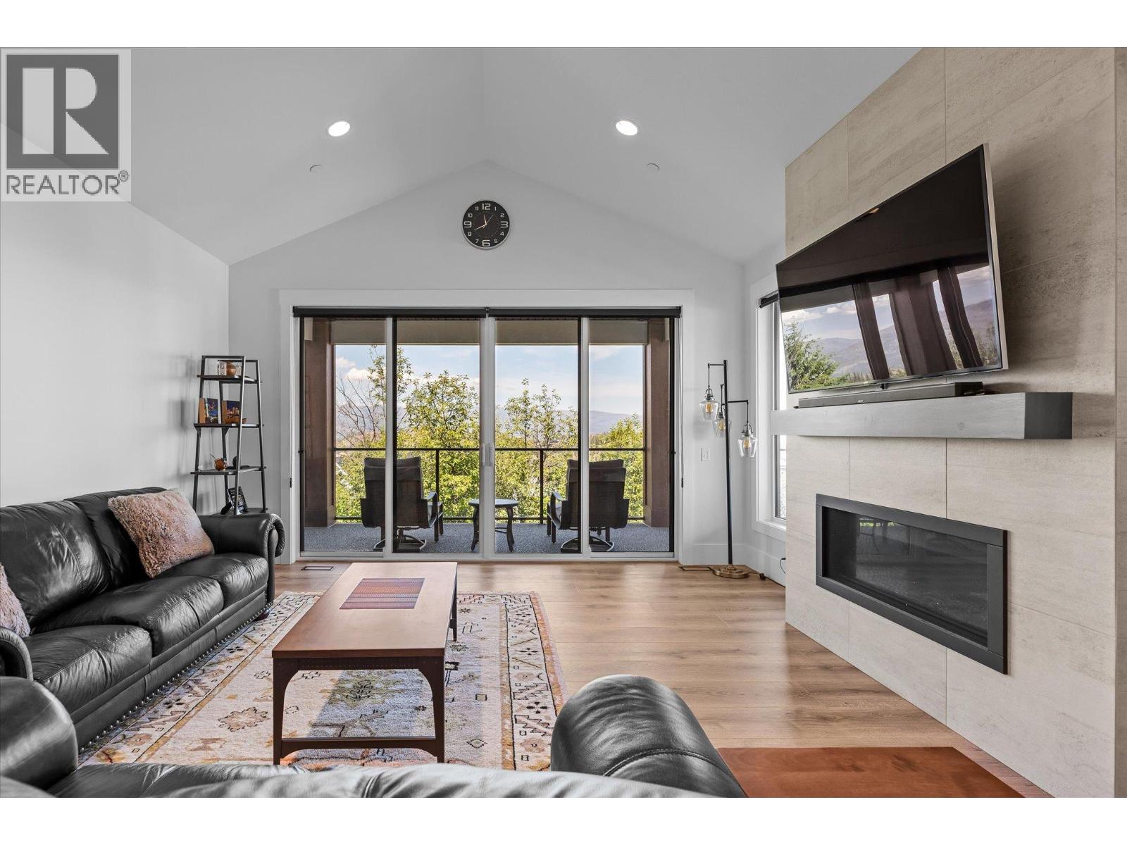 185 Diamond Way Property Photo 11