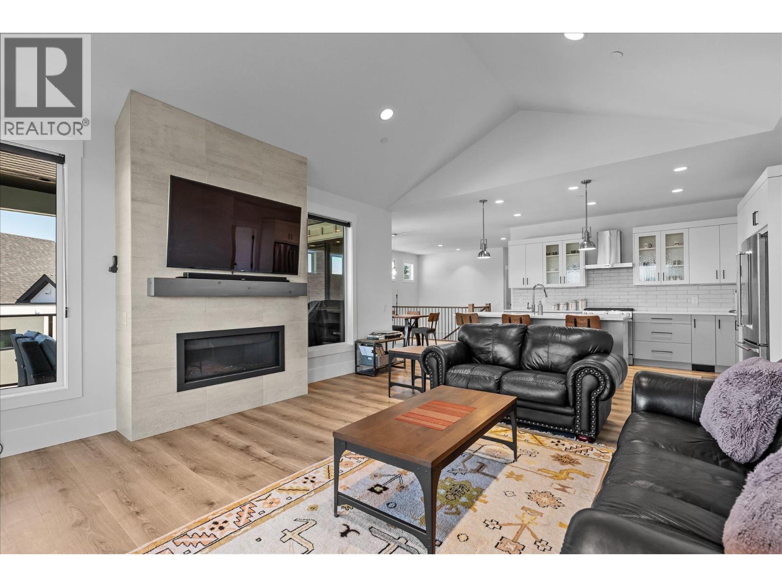 185 Diamond Way Property Photo 16