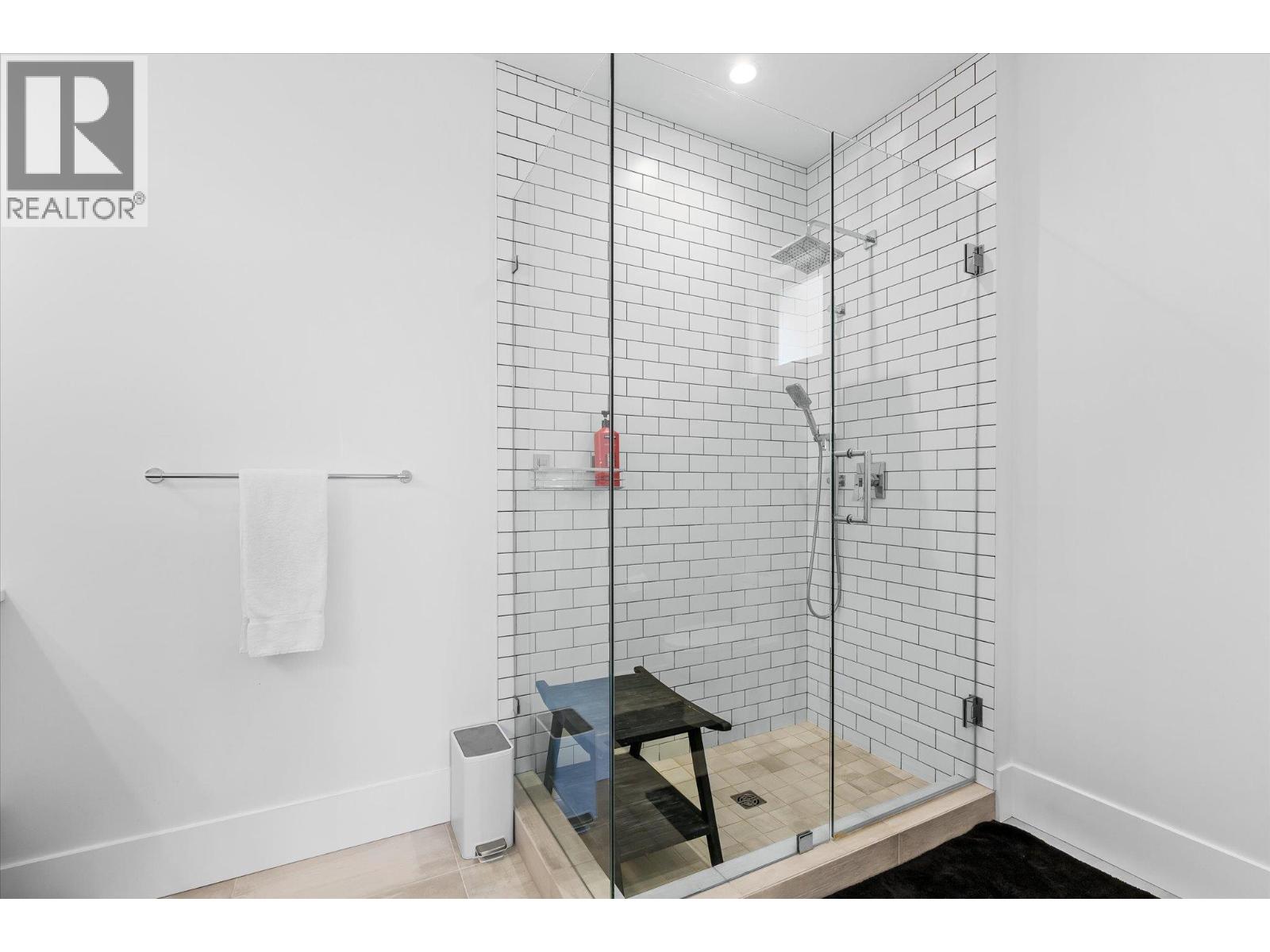 185 Diamond Way Property Photo 26