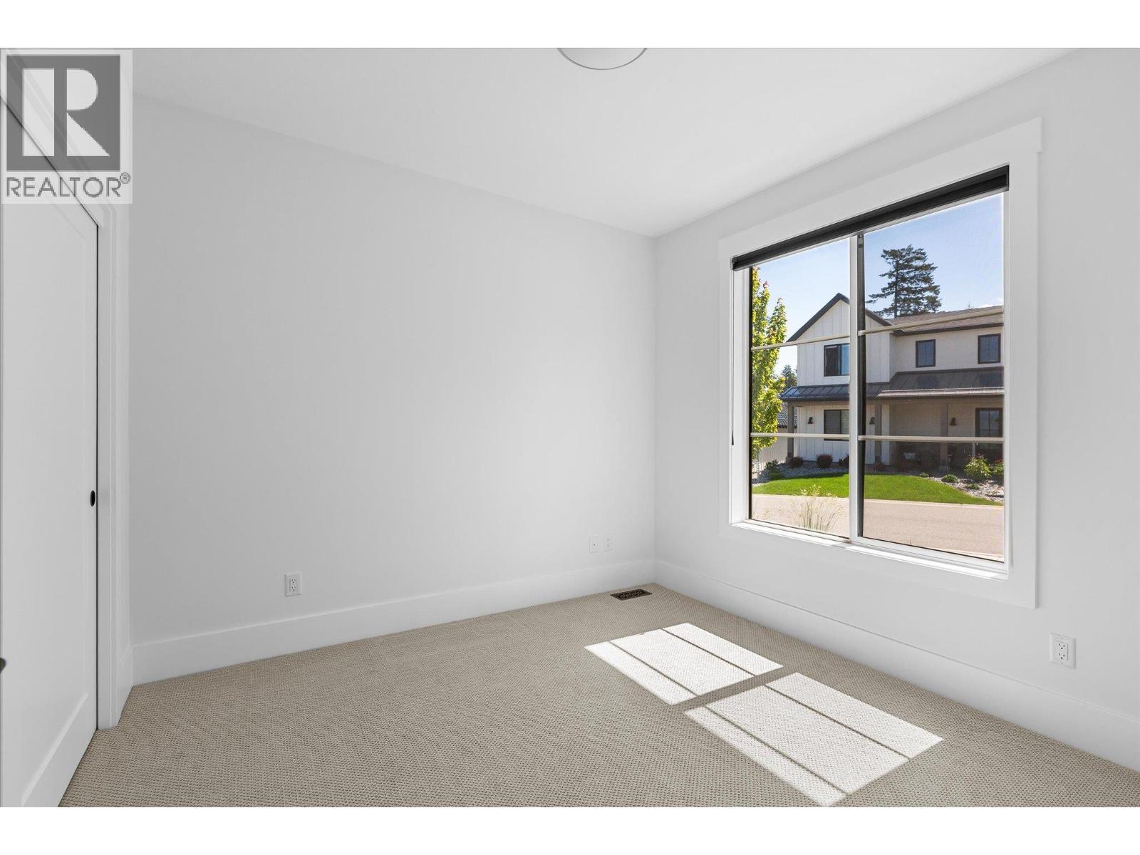 185 Diamond Way Property Photo 27