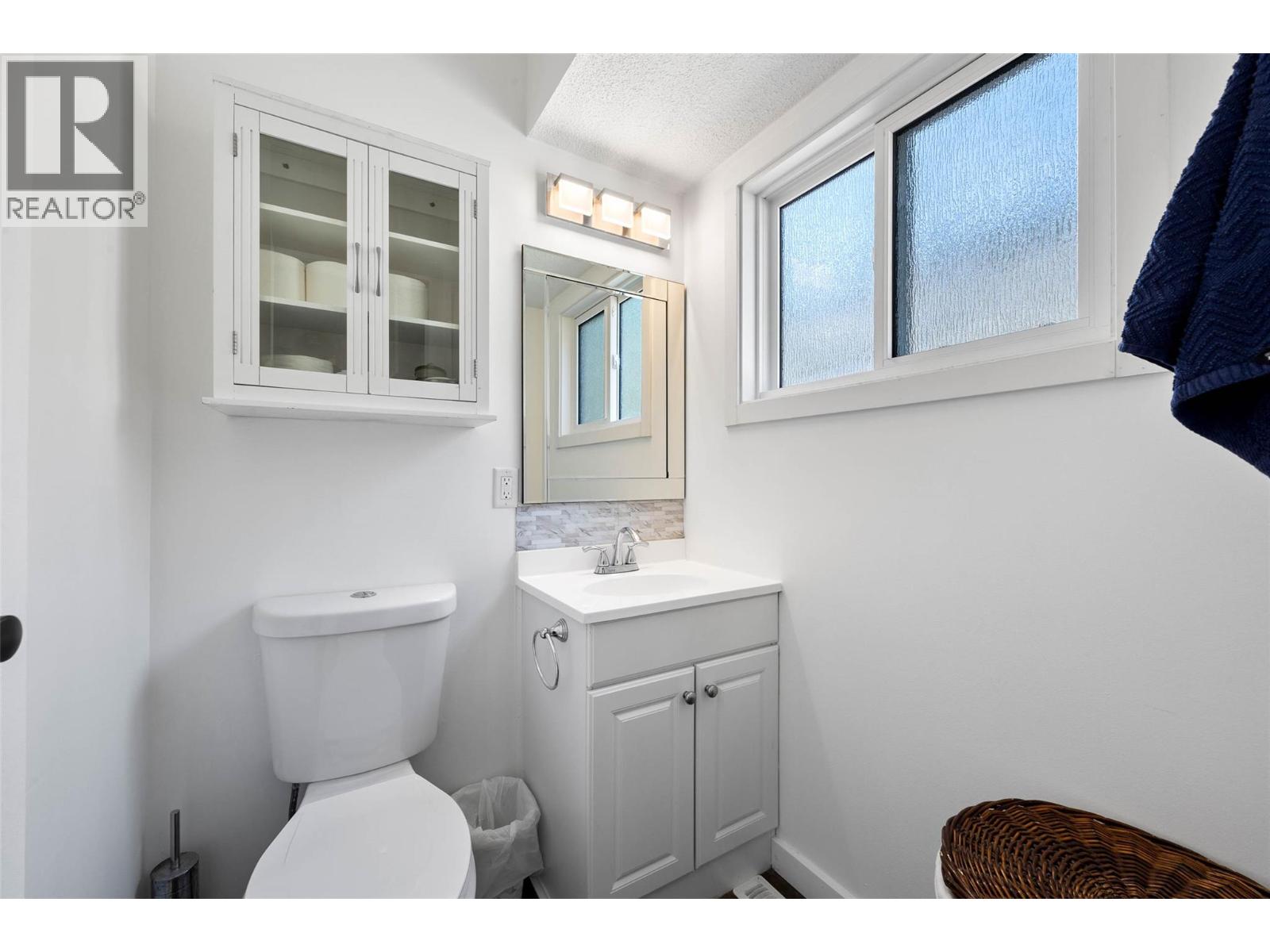 4326 Karindale Road Property Photo 14