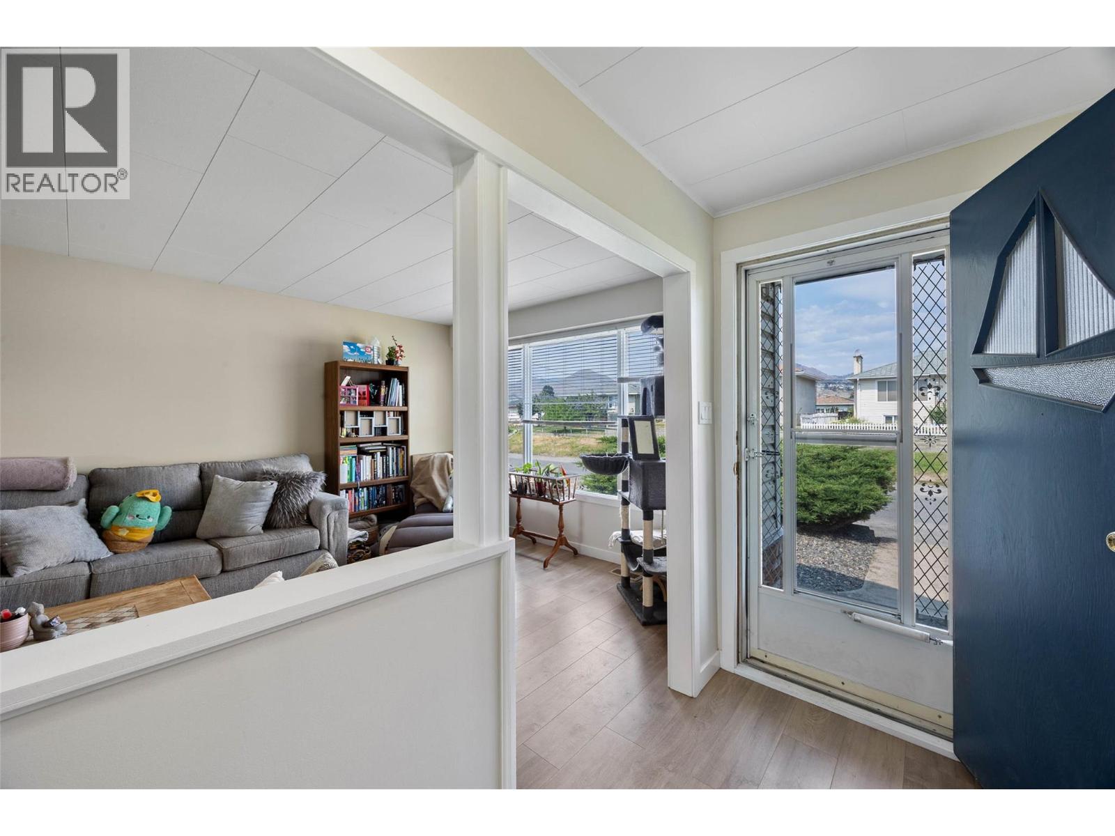1019 Moncton Avenue Property Photo 3