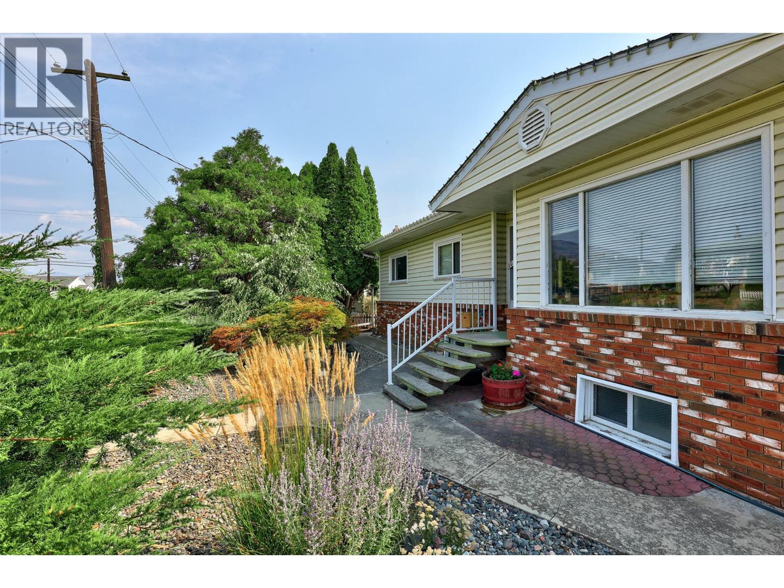 1019 Moncton Avenue Property Photo 32