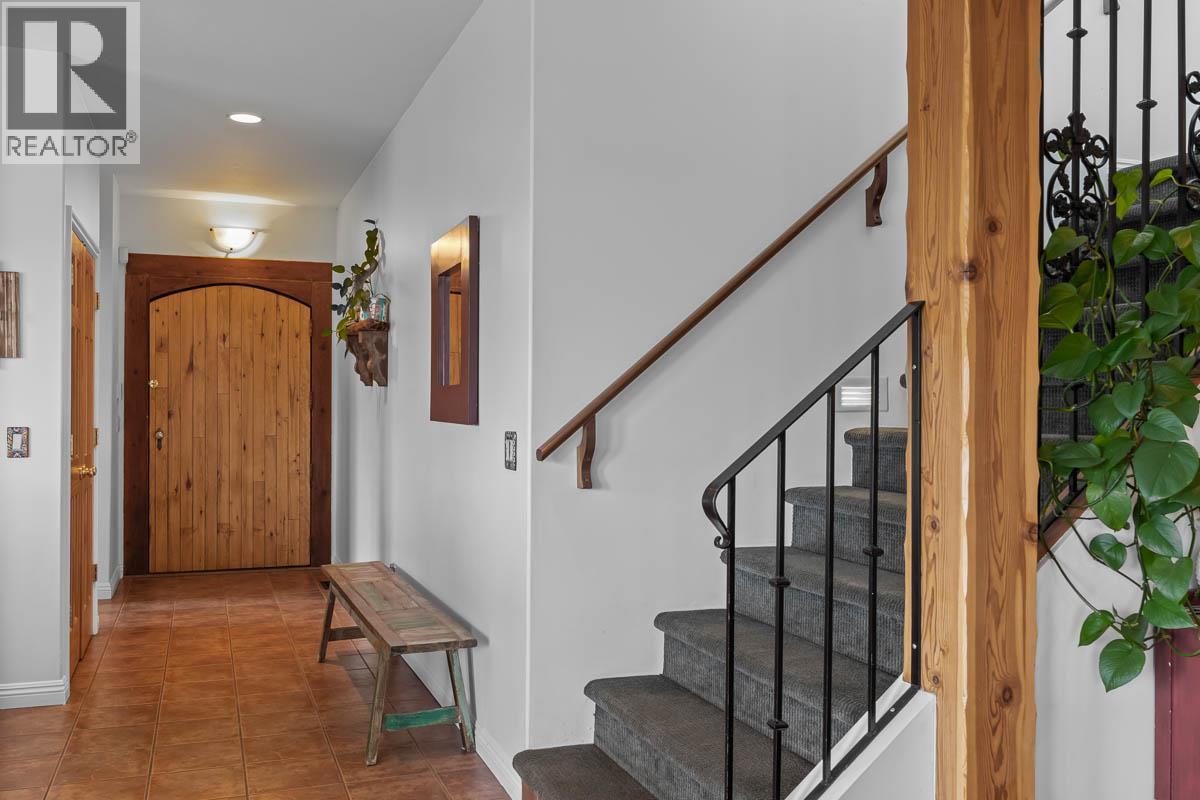 1828 Norview Place Property Photo 6