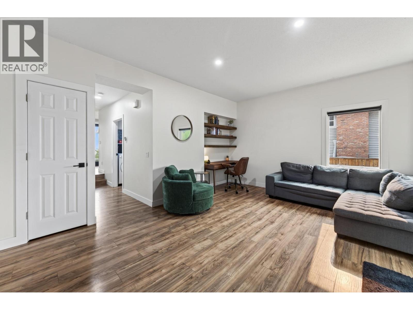 455 Laurier Drive Property Photo 15