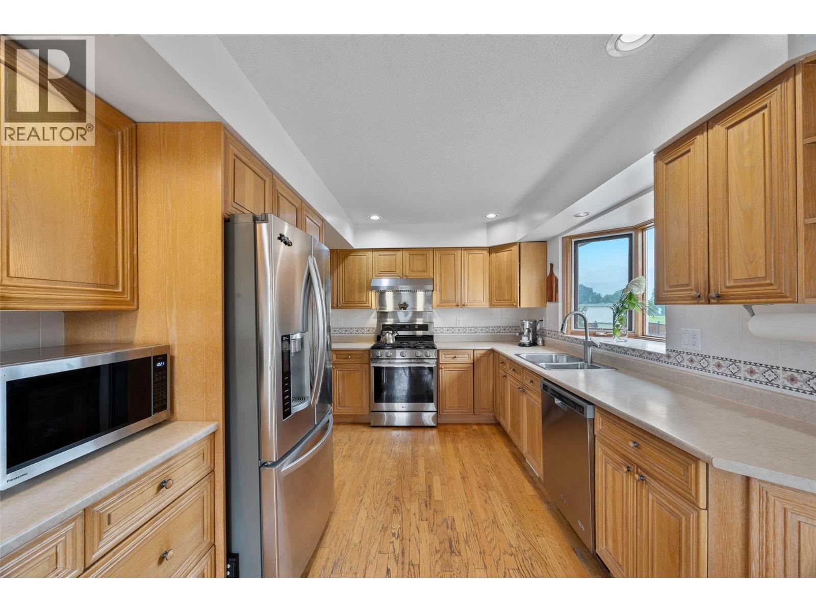 1670 Happyvale Avenue Property Photo 11